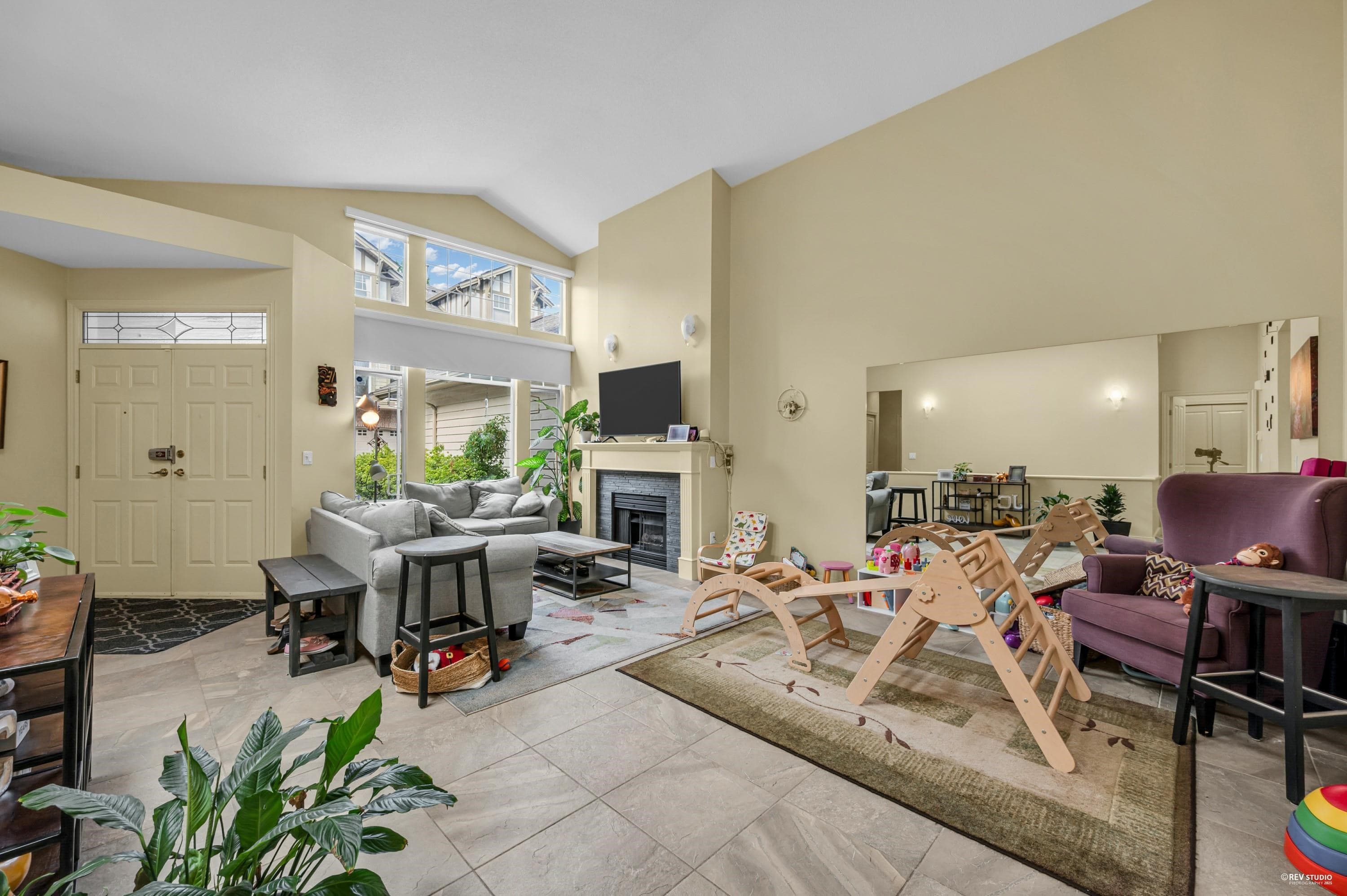 34 - 5221 Oakmount Crescent, Burnaby, V5H 4R4 — photo 4