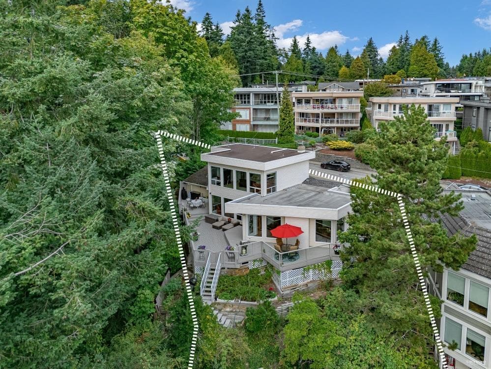 14104 Marine Drive, White Rock, V4B 1A7 — photo 4