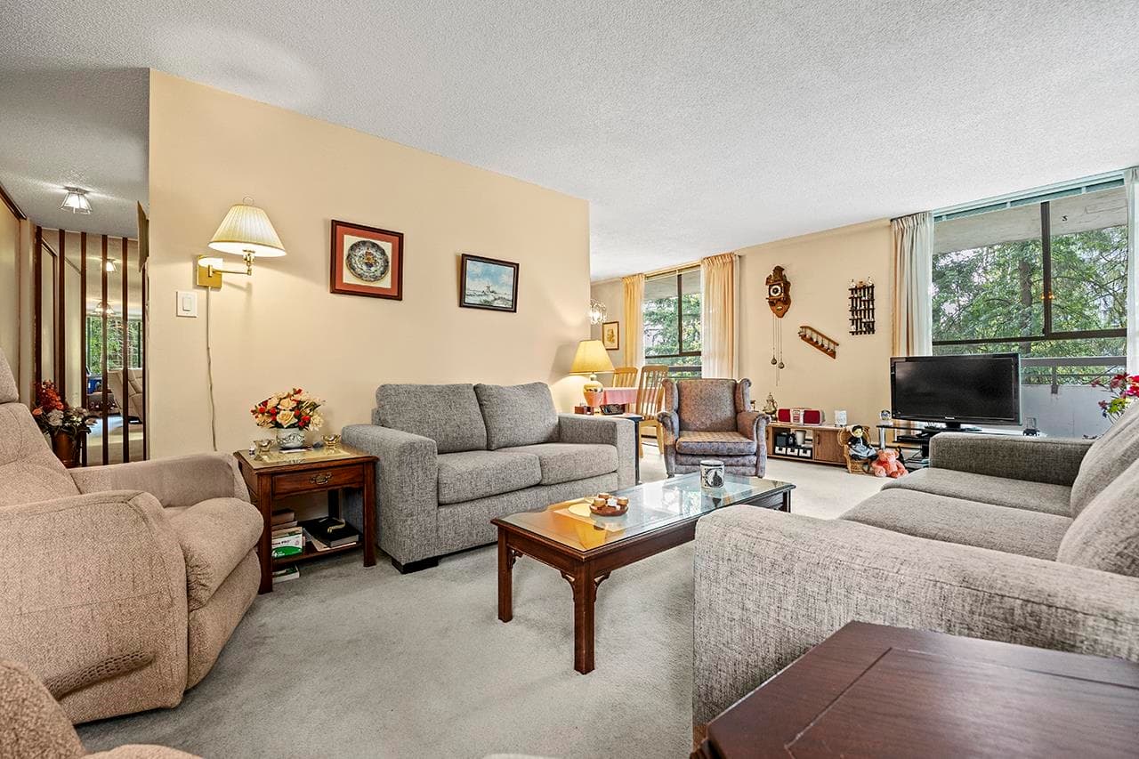 404 - 3737 Bartlett Court, Burnaby