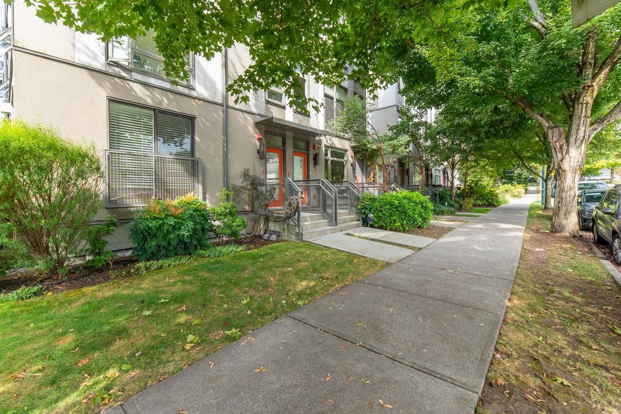 3197 St. George Street, Vancouver, V5T 3R9 — photo 2