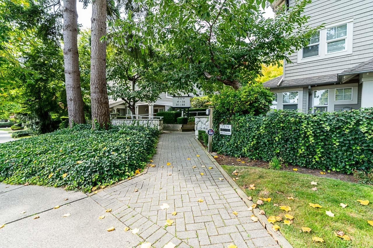 4 - 7179 18th Avenue, Burnaby, V3N 1H2 — photo 2