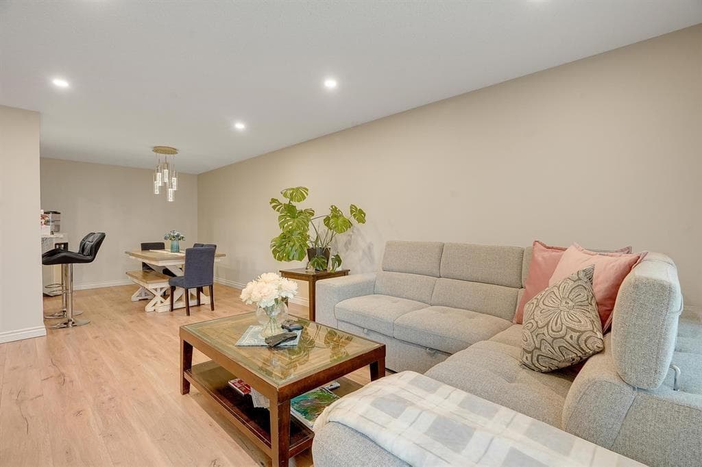 121 - 32850 George Ferguson Way, Abbotsford, V2S 7K1 — photo 4