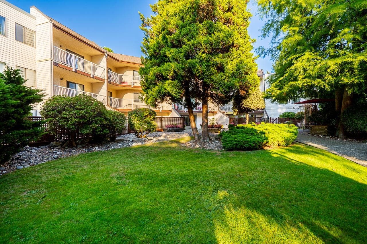 304 - 12890 17 Avenue, Surrey, V4A 1T5 — photo 2