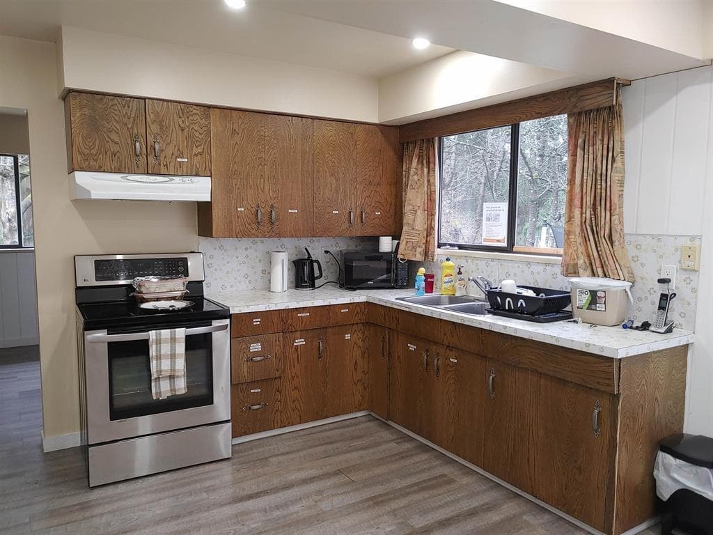12526 56 Avenue, Surrey, V3X 2Y6 — photo 2