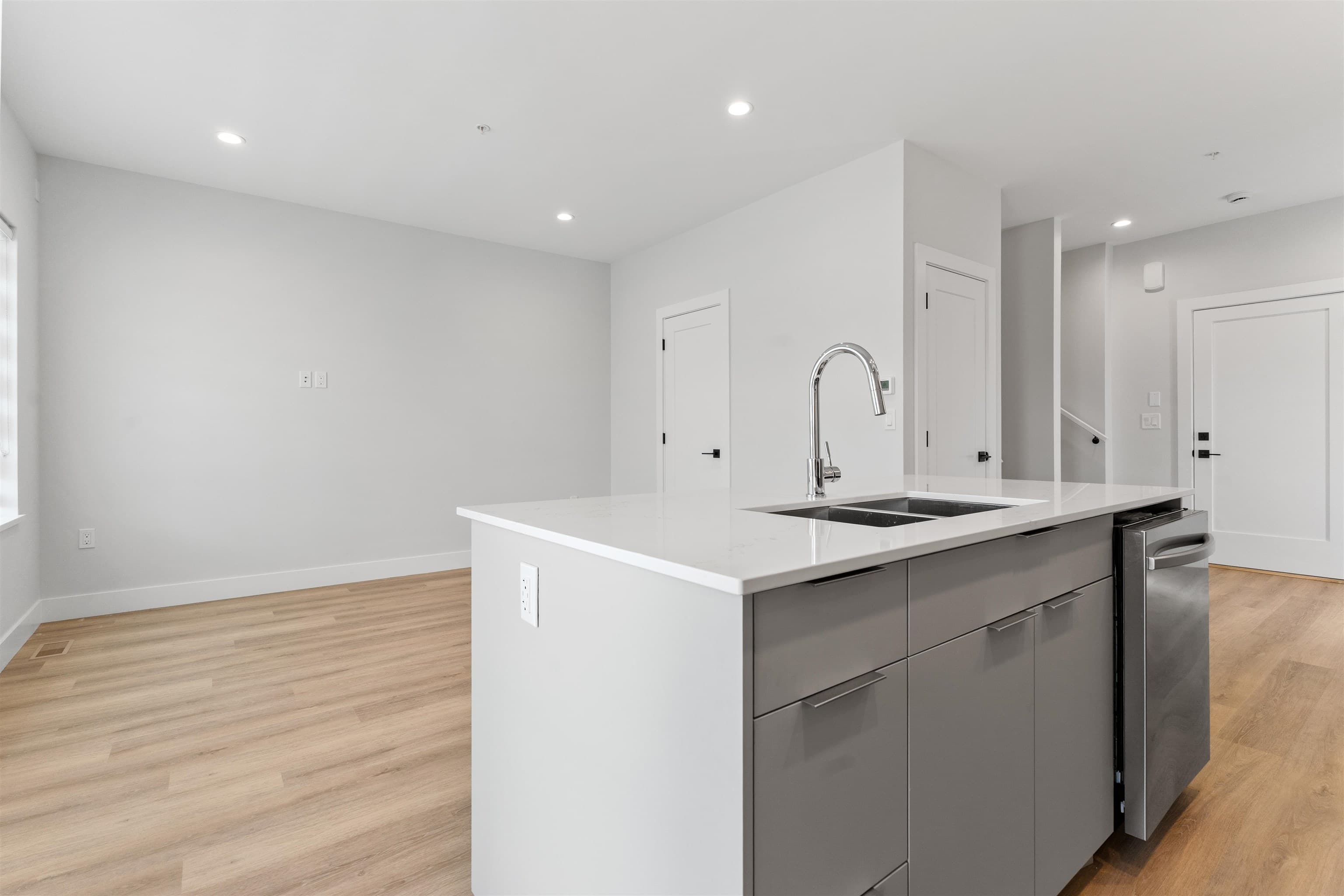 38 - 10640 248 Street, Maple Ridge, V2W 0K9 — photo 5