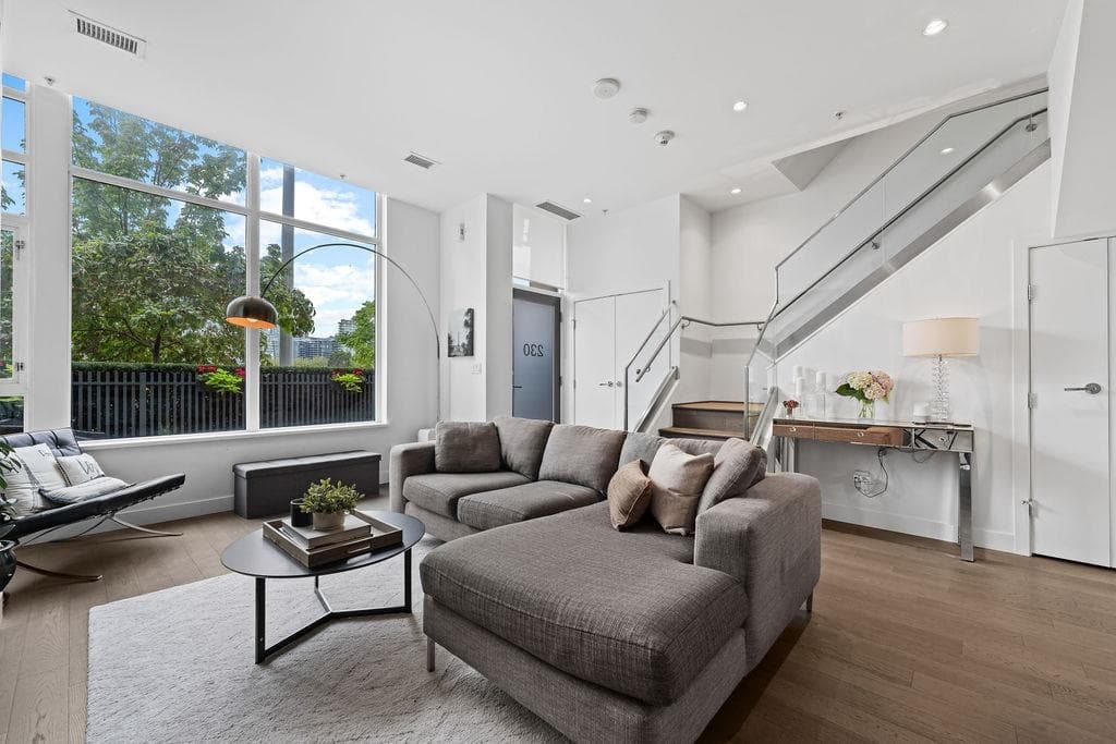 230 W 1 Avenue, Vancouver, V5Y 3T2 — photo 3