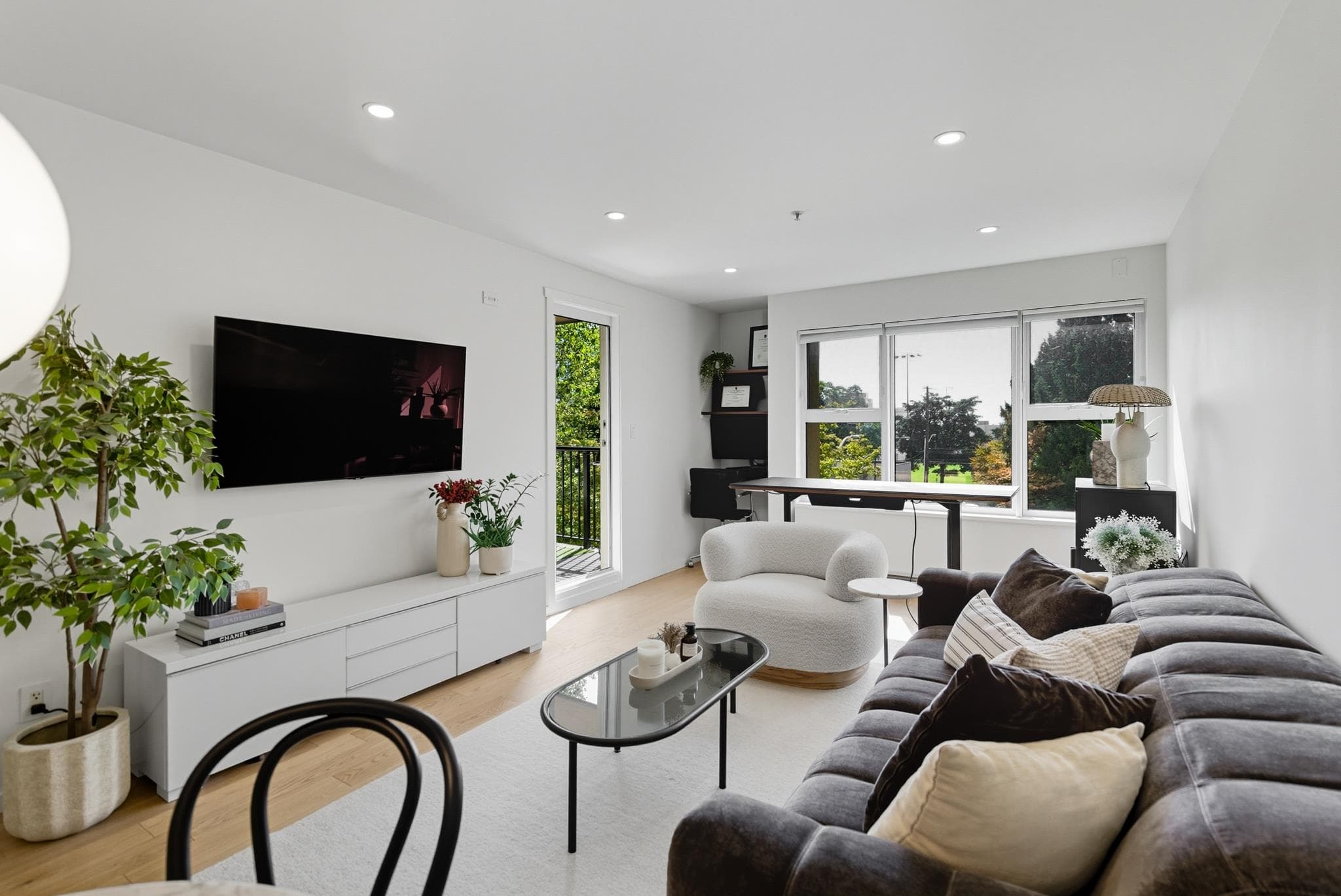 412 - 315 Knox Street, New Westminster