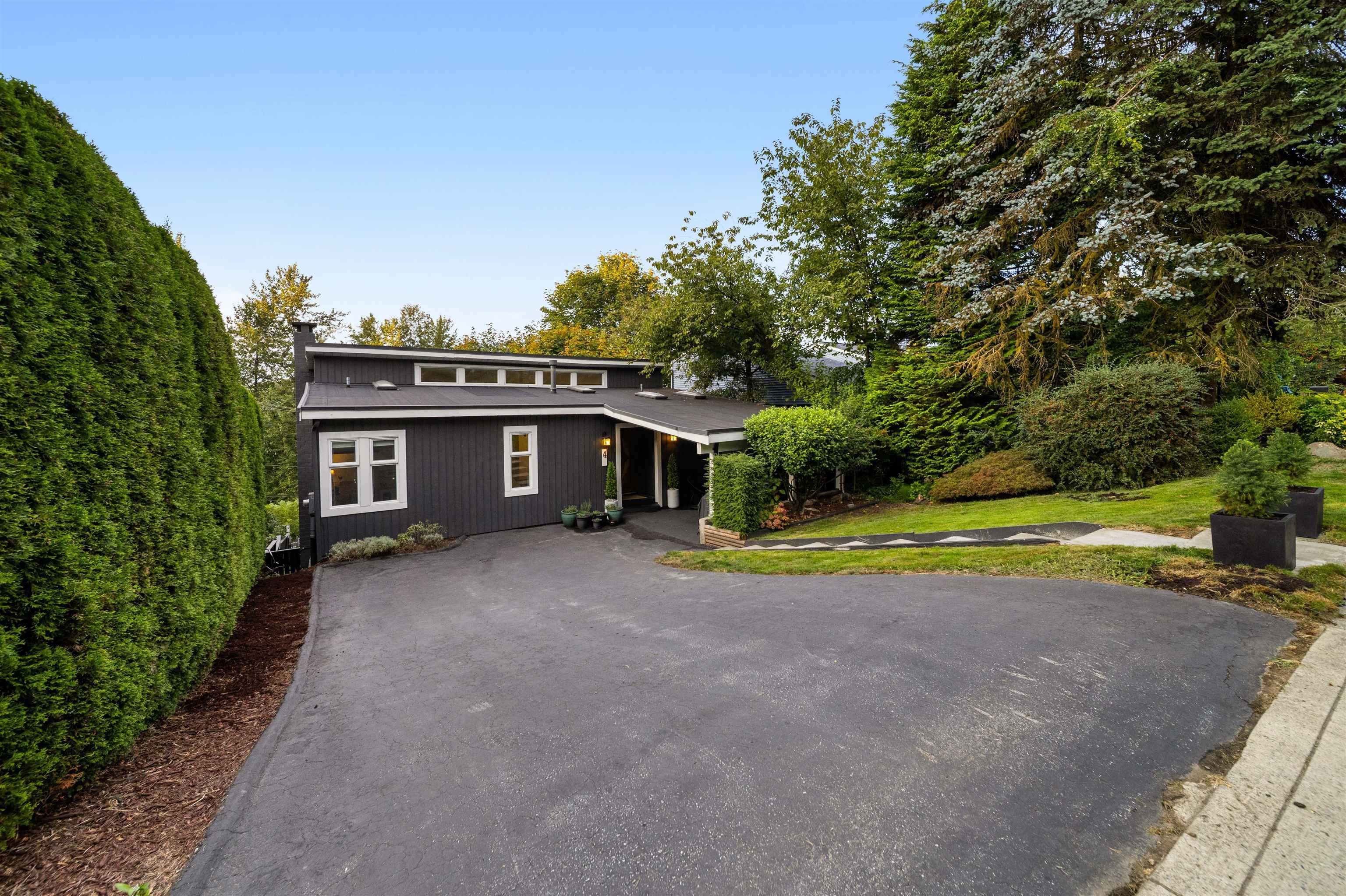 4 Noble Court, Port Moody, V3H 3Z5 — photo 2