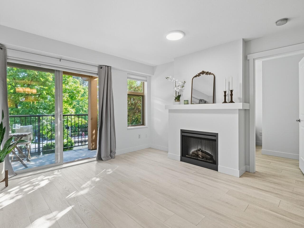 210 - 500 Klahanie Drive, Port Moody, V3H 5L1 — photo 3