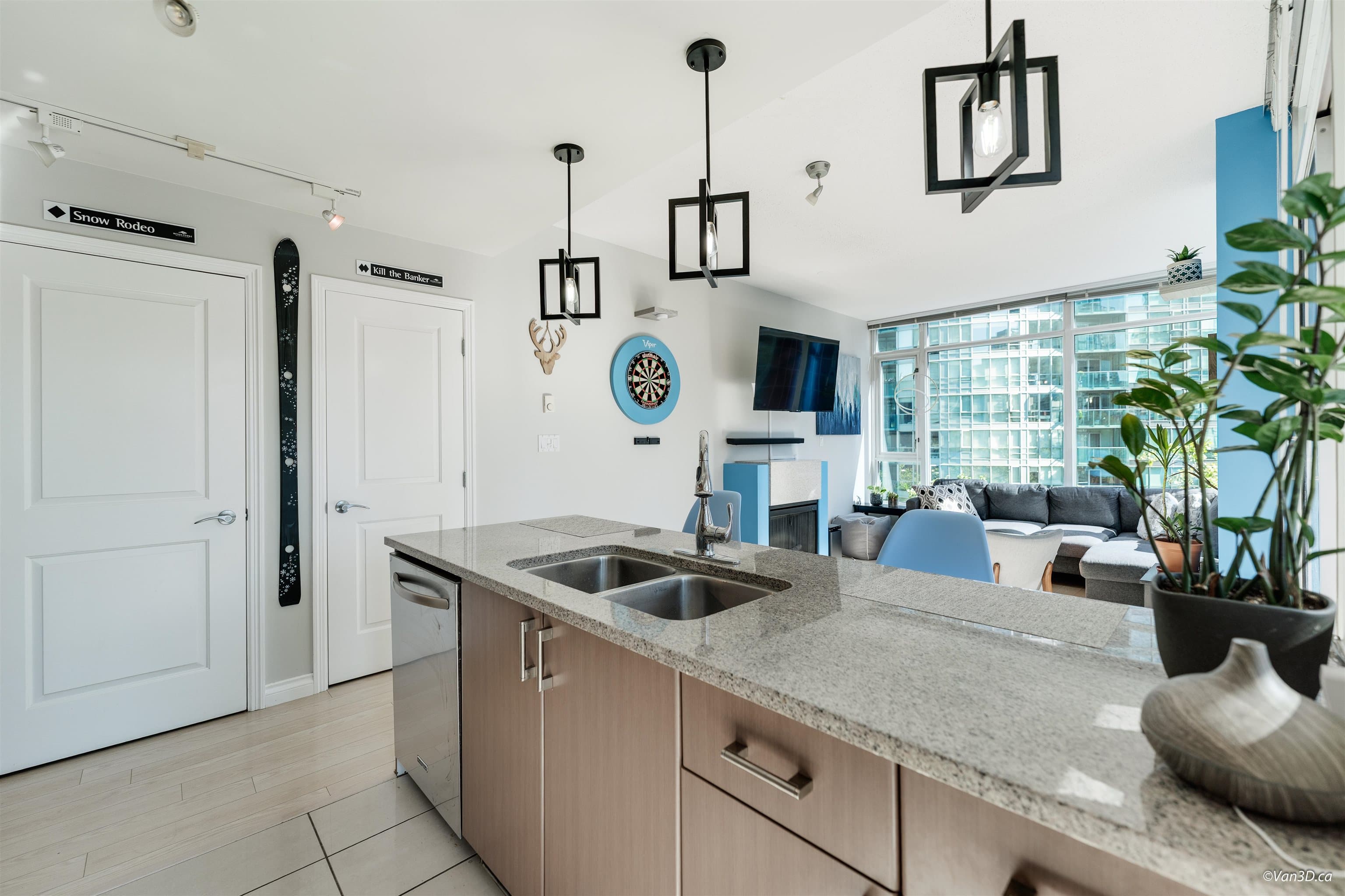 702 - 1211 Melville Street, Vancouver, V6E 0A7 — photo 5