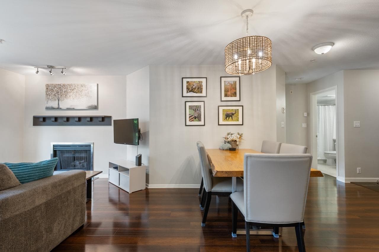 311 - 150 W 22nd Street, North Vancouver