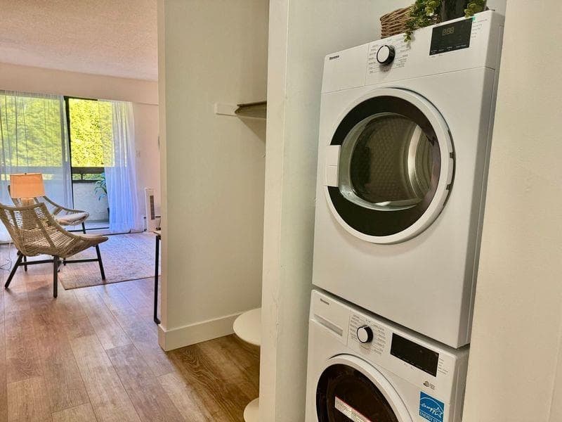212 - 515 Eleventh Street, New Westminster, V3M 4G4 — photo 5