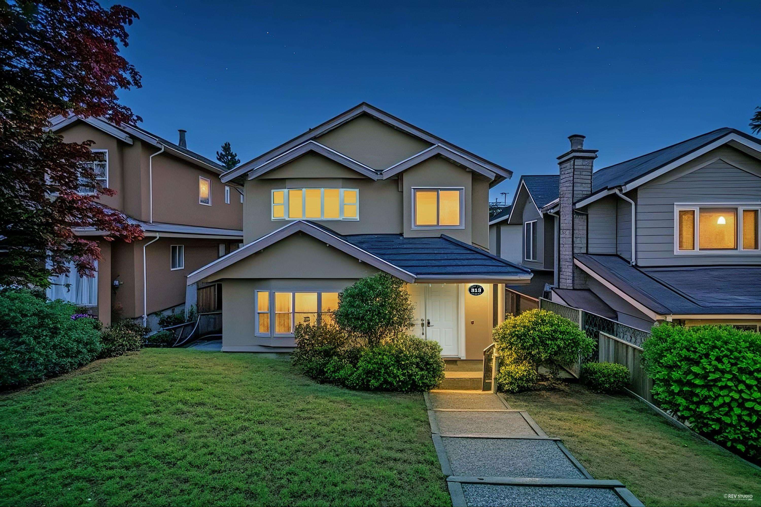 313 E 27 Street, North Vancouver