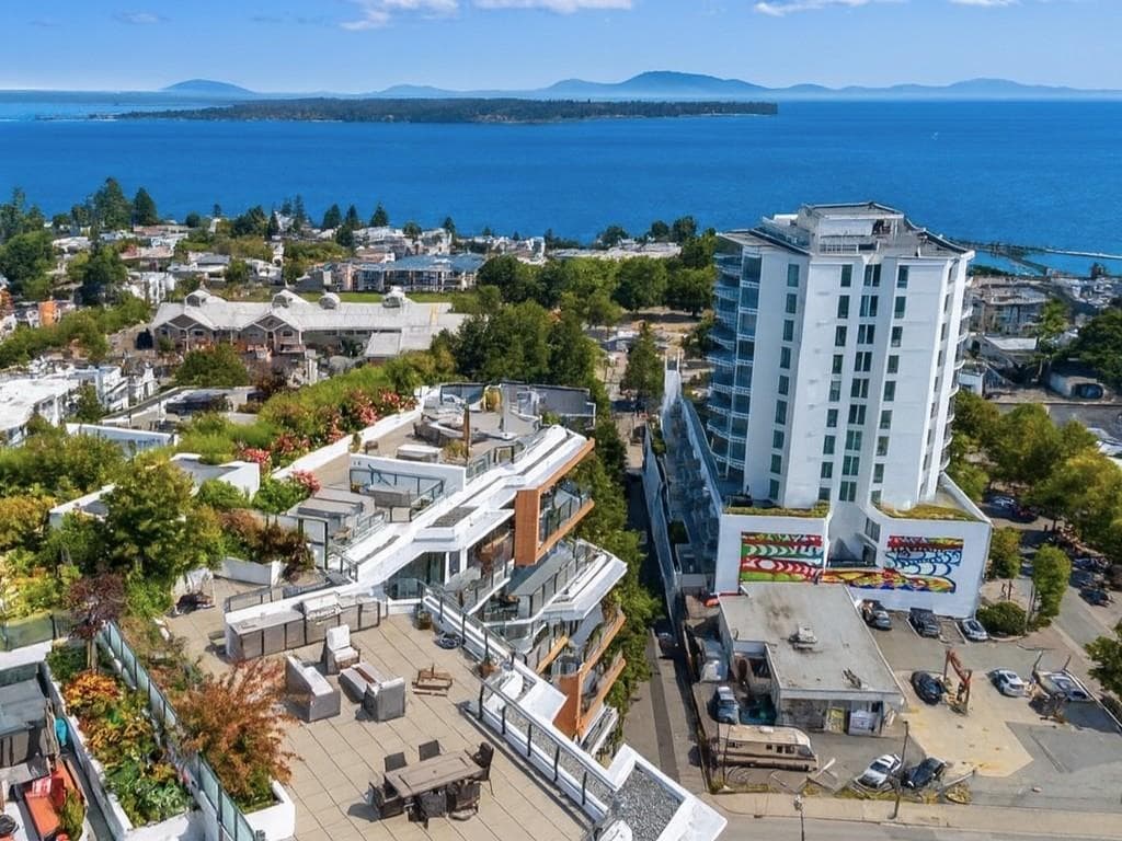 PH1 - 1439 George Street, White Rock, V4B 0B9 — photo 2