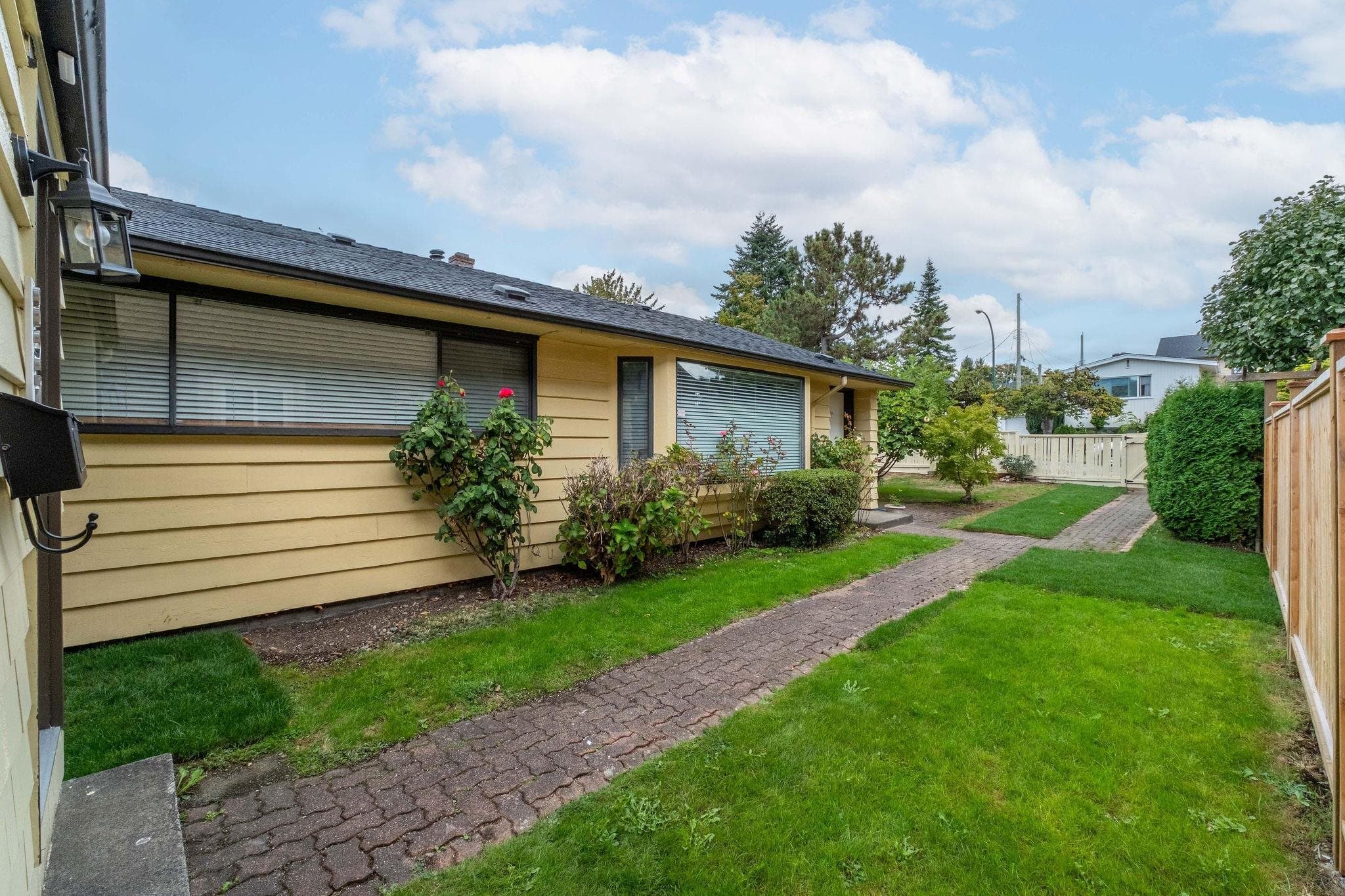 8271 Laurel Street, Vancouver, V6P 3V2 — photo 3