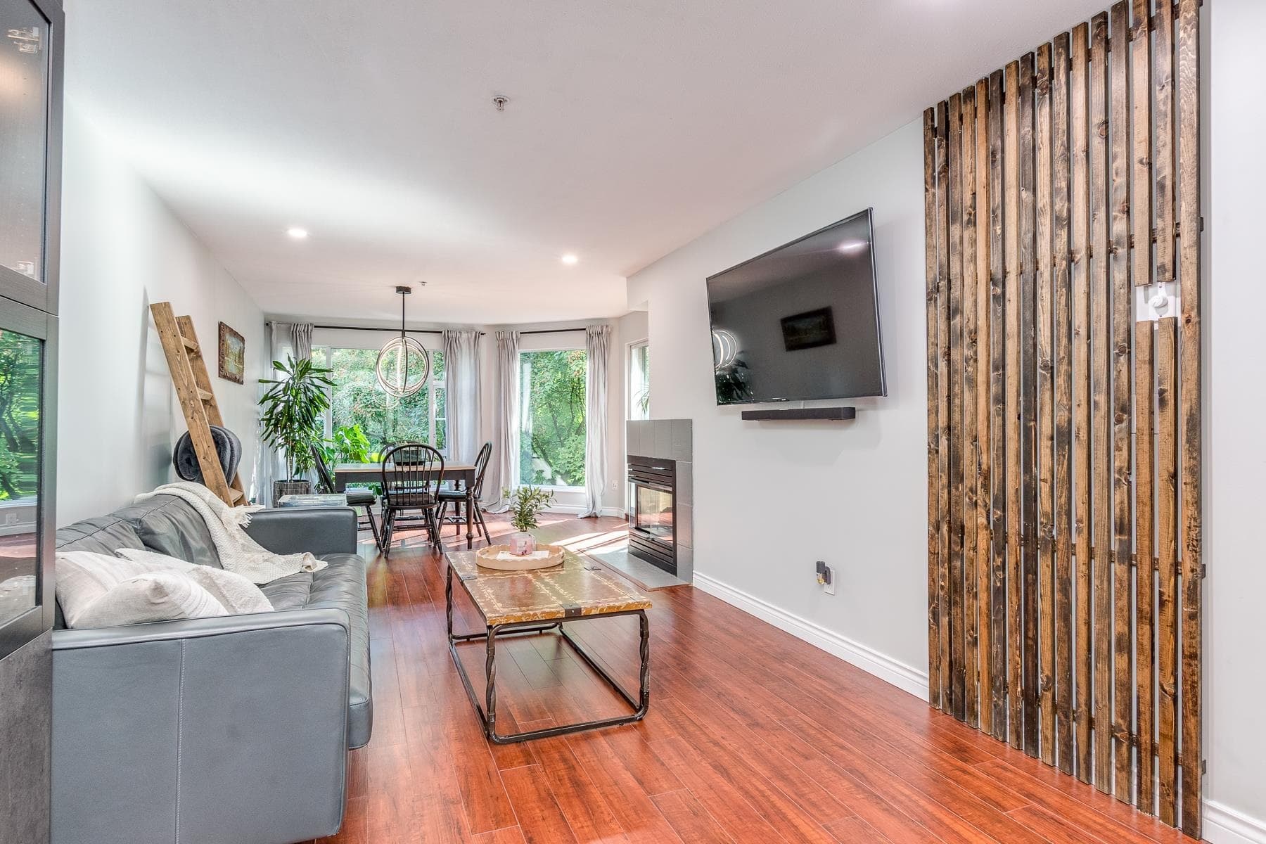 212 - 22233 River Road, Maple Ridge, V2X 3N7 — photo 2
