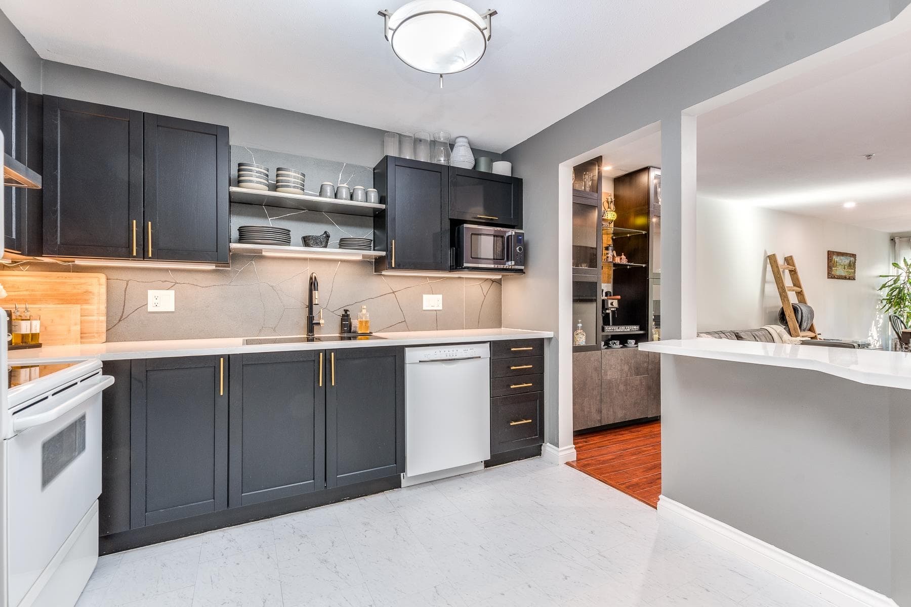 212 - 22233 River Road, Maple Ridge, V2X 3N7 — photo 5