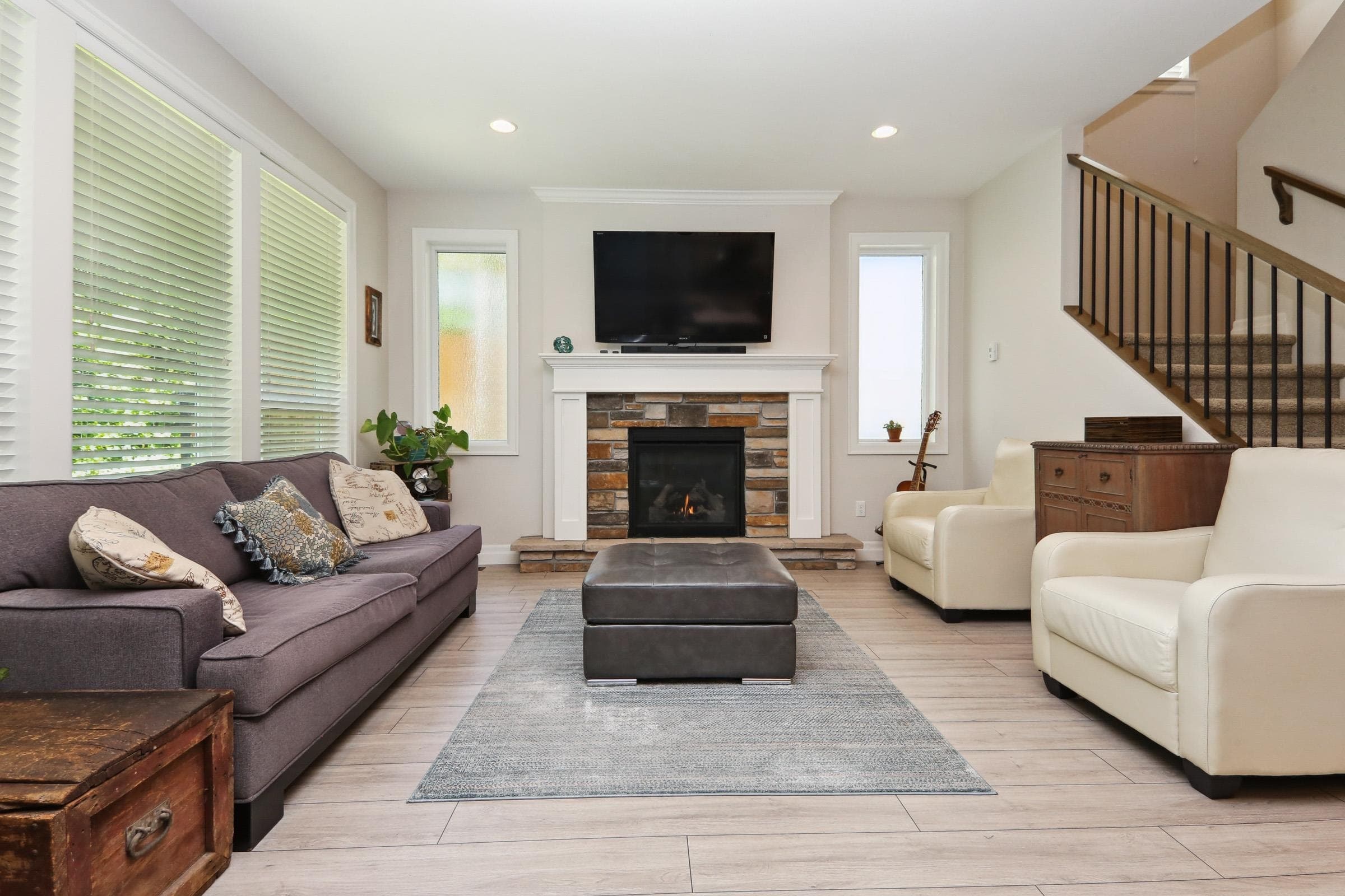 B - 46981 Russell Road, Chilliwack, V2R 4V7 — photo 3