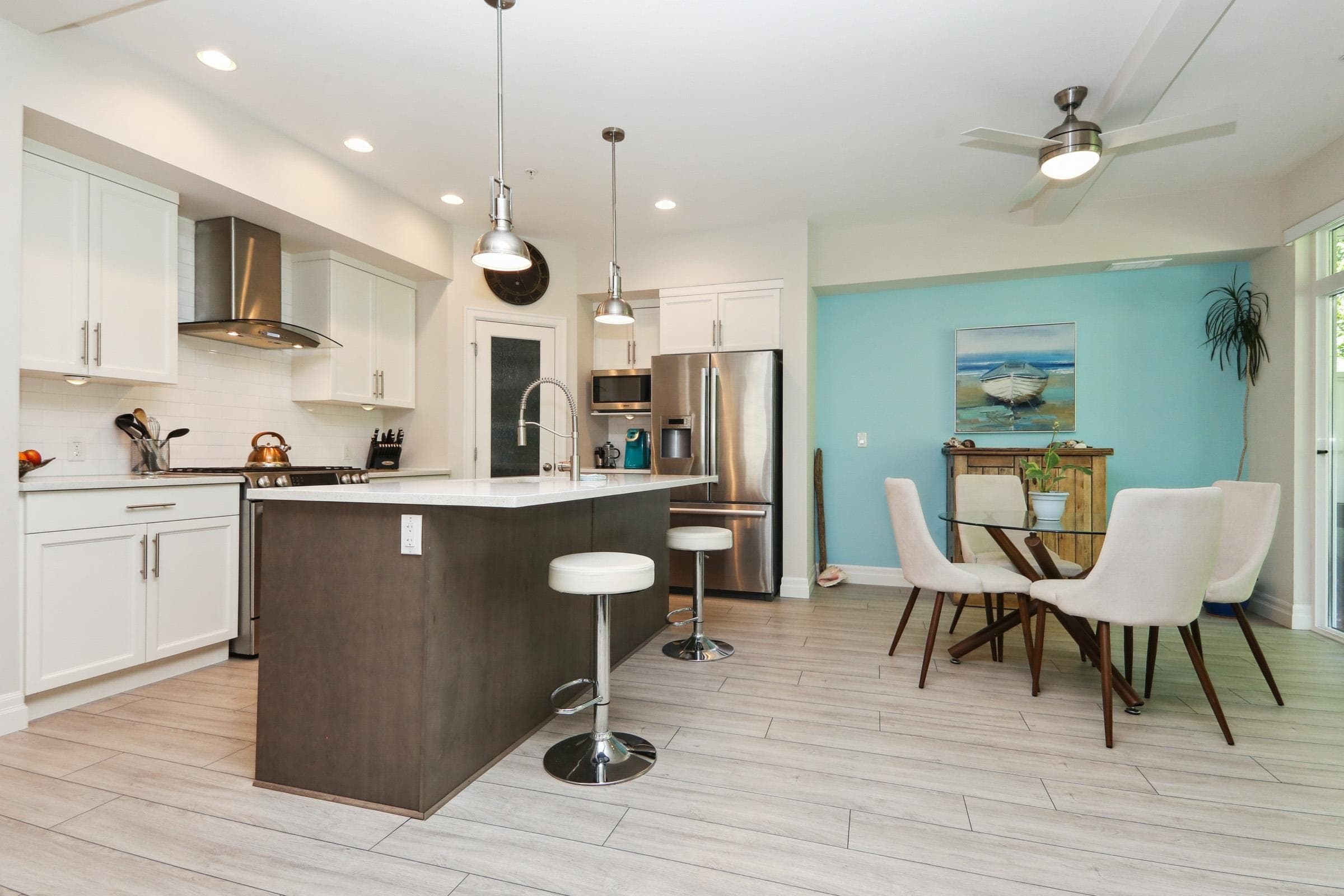 B - 46981 Russell Road, Chilliwack, V2R 4V7 — photo 5