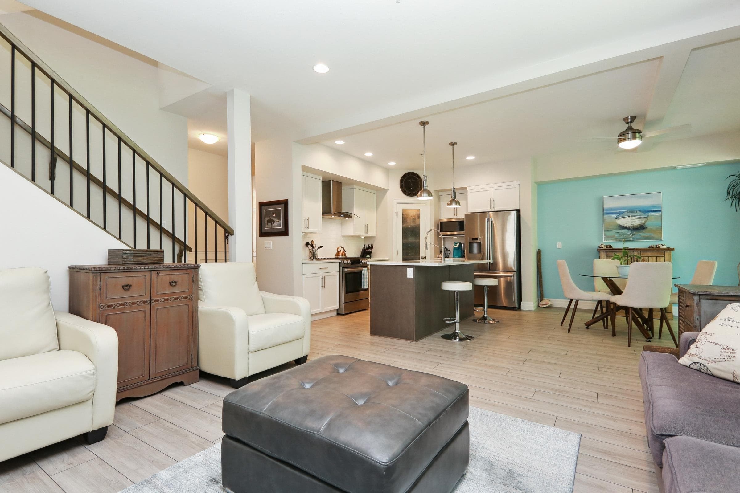 B - 46981 Russell Road, Chilliwack, V2R 4V7 — photo 4