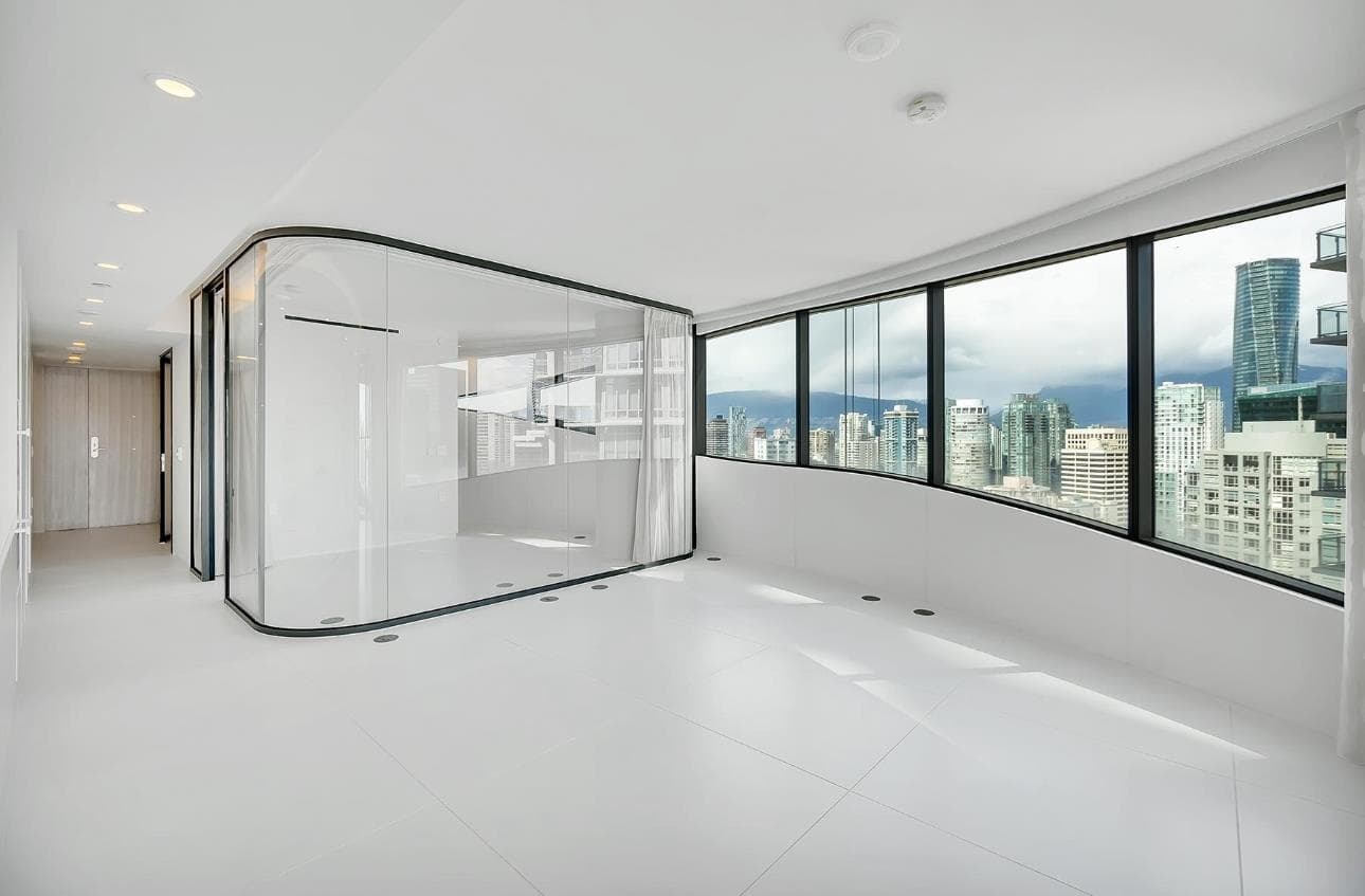 1033 Nelson Street, Vancouver, V6E 0E5 — photo 2