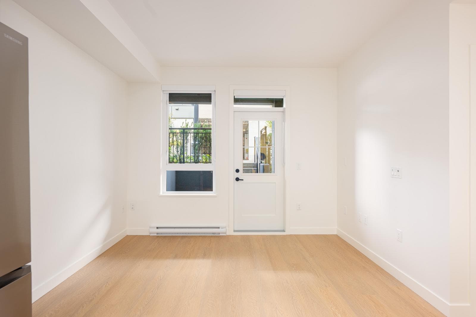 211 - 215 Mcbay Lane, Coquitlam, V3K 0H7 — photo 4