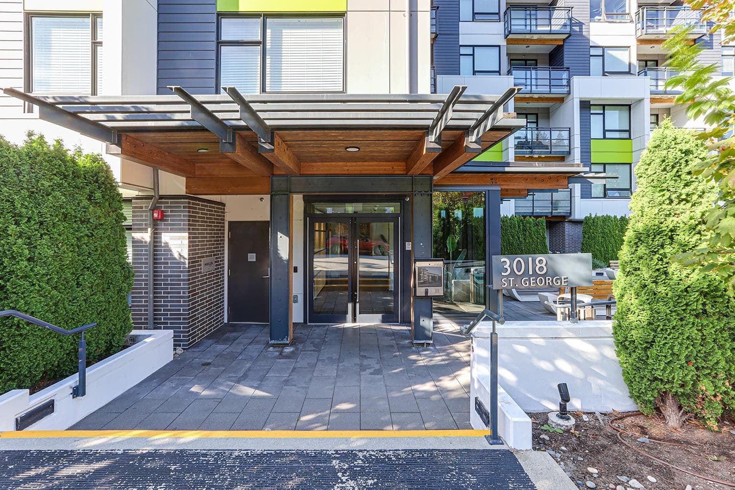 313 - 3018 St George Street, Port Moody, V3H 2H7 — photo 2