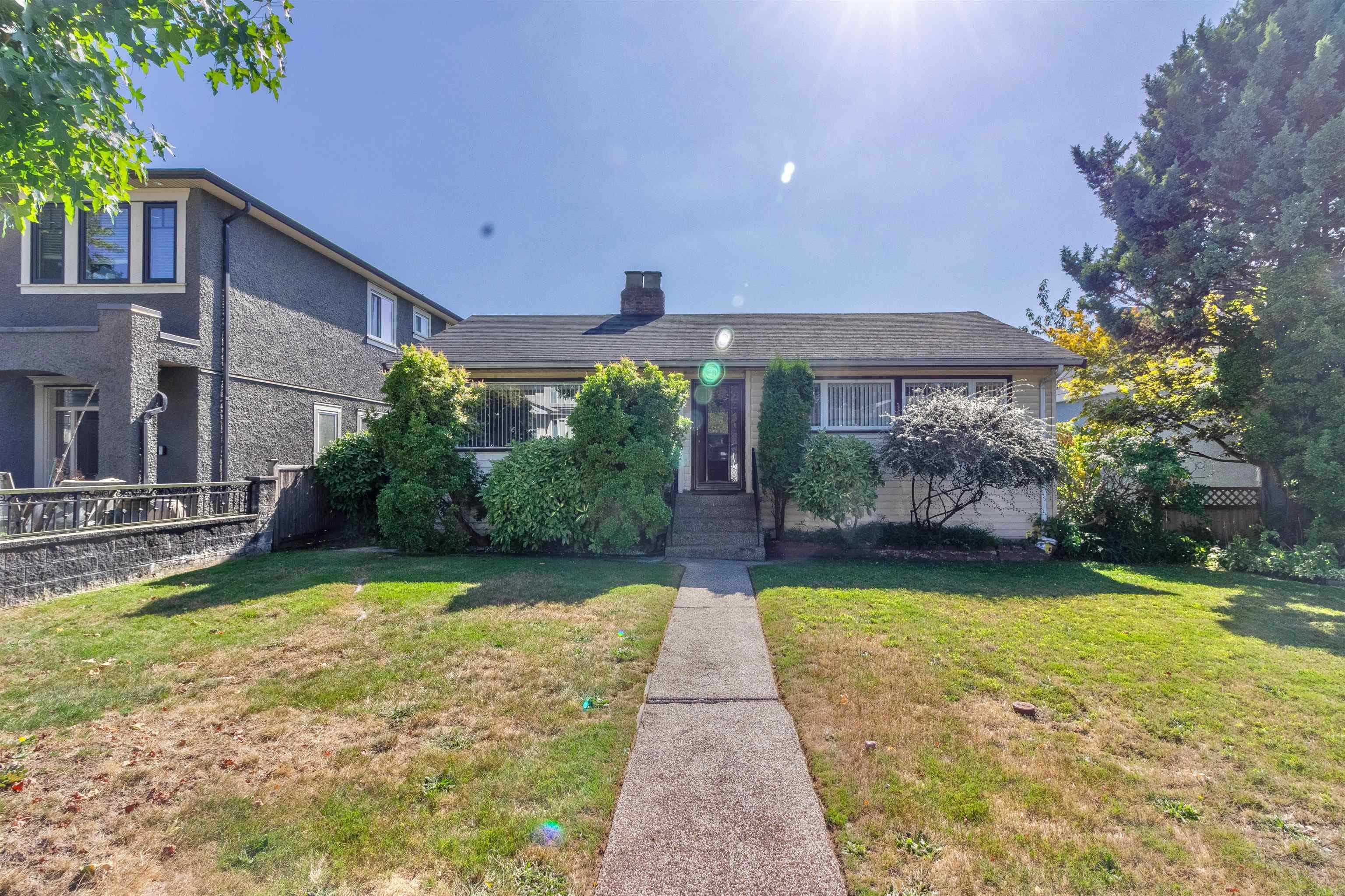 4342 Parker Street, Burnaby