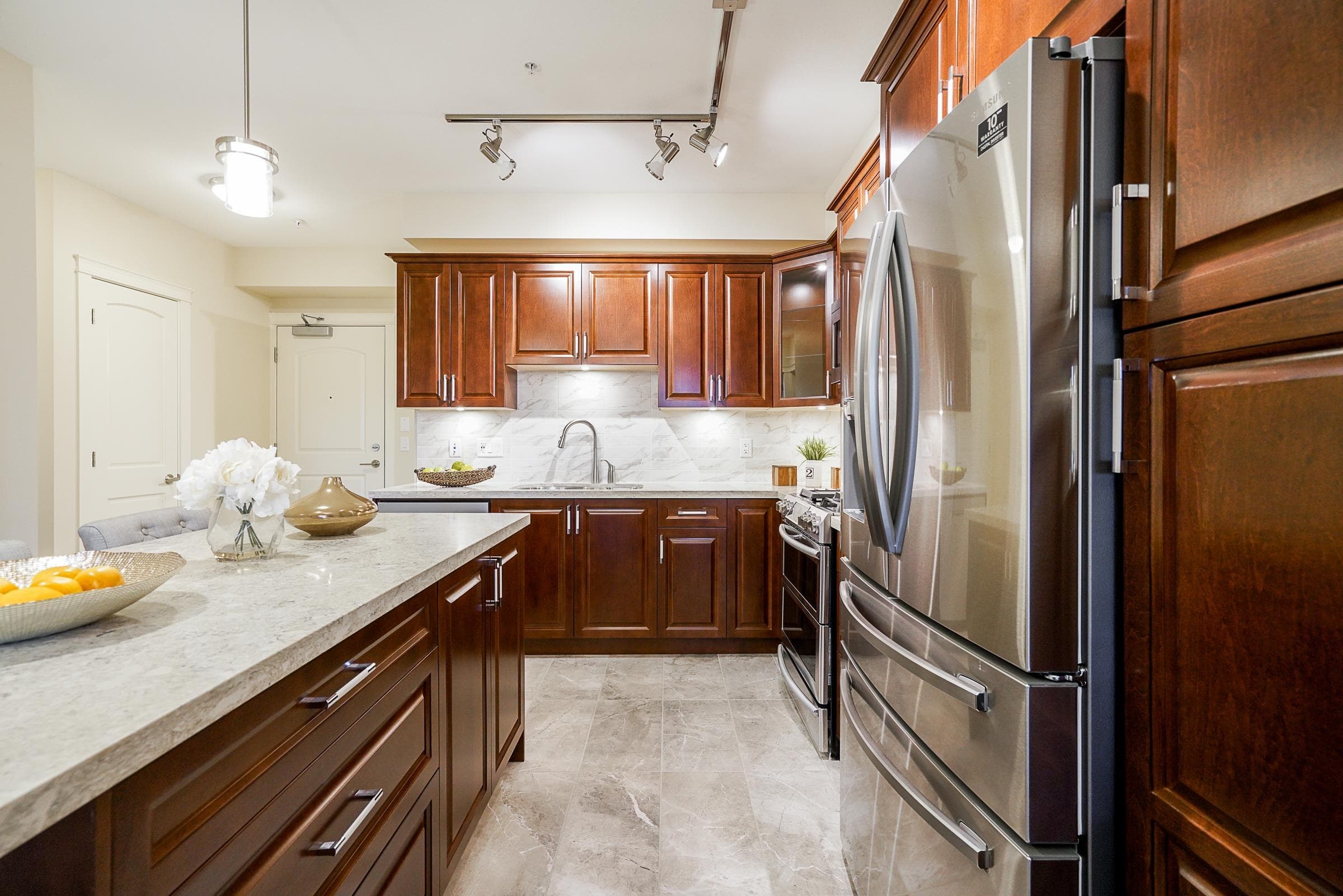 409 - 14588 Mcdougall Drive, Surrey, V4P 0H1 — photo 5