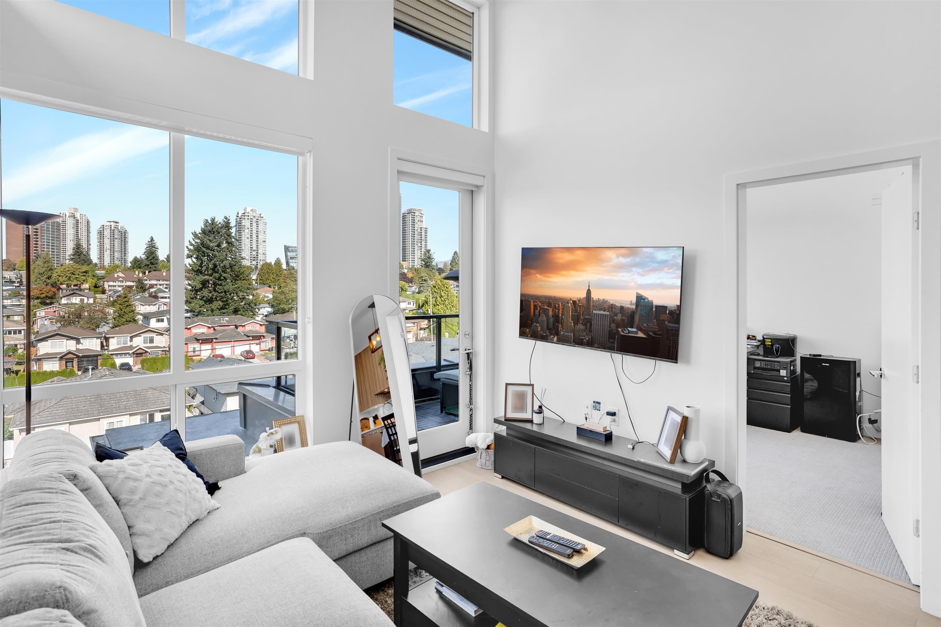 605 - 7588 16th Street, Burnaby, V3N 0H8 — photo 3