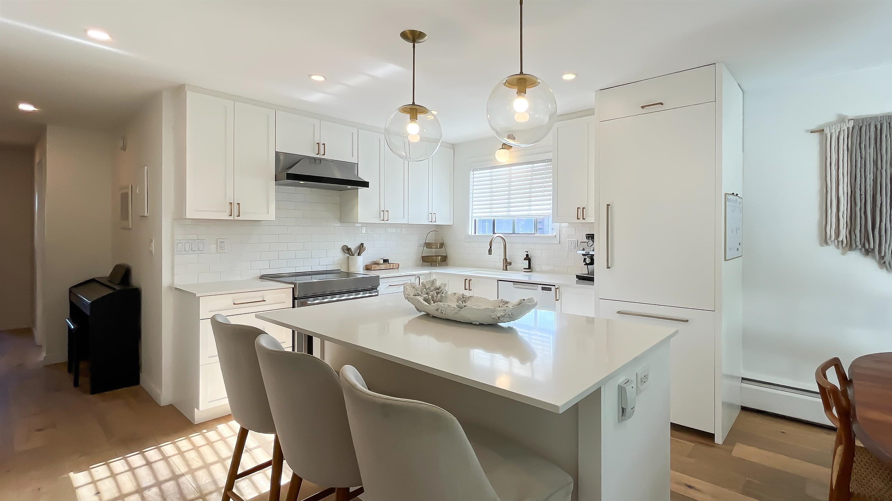 602 - 1165 Burnaby Street, Vancouver