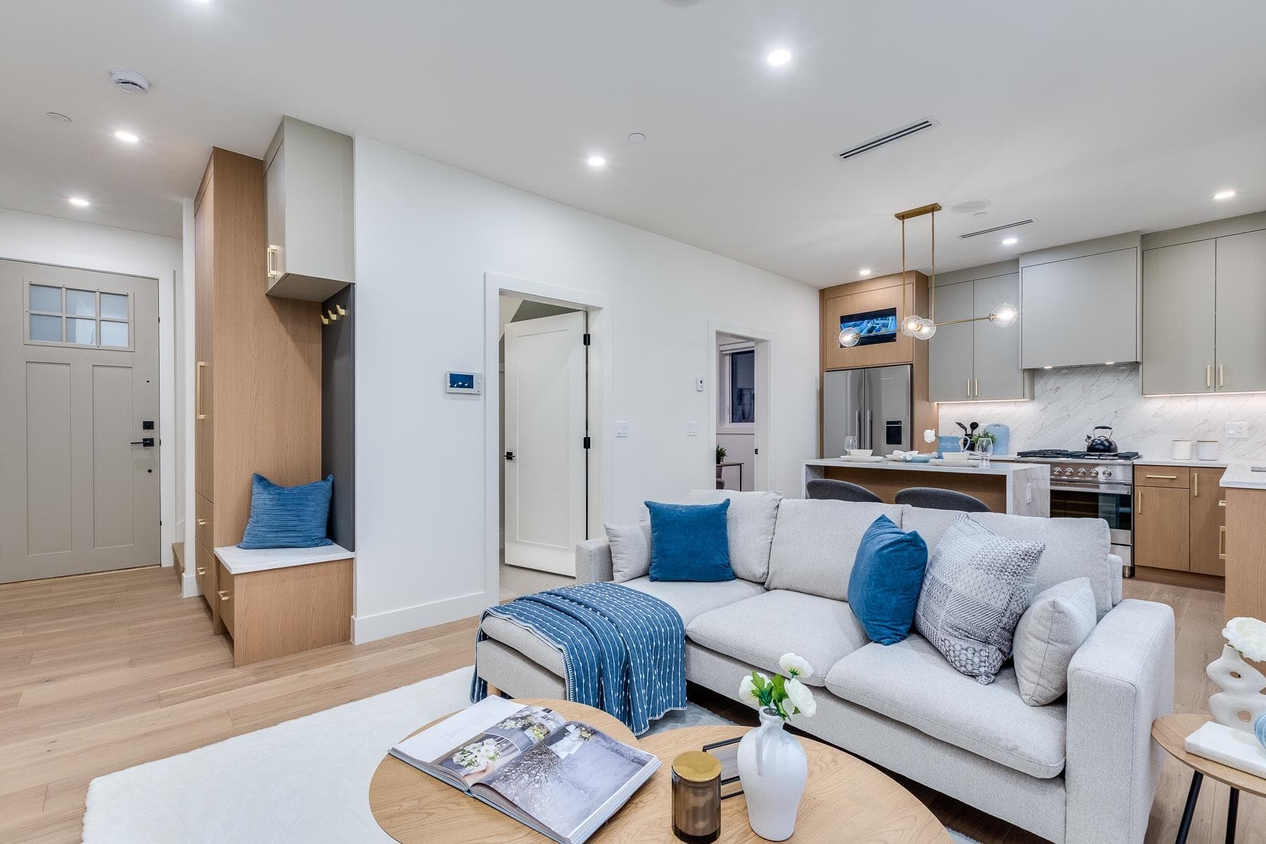 1 - 2263 E 35th Avenue, Vancouver, V5P 1C1 — photo 4