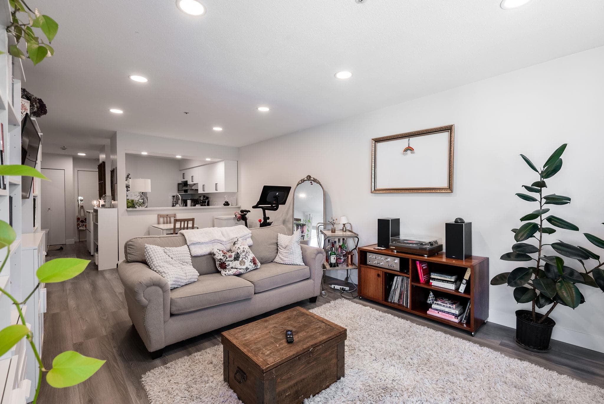 203 - 1615 Frances Street, Vancouver, V5L 1Z3 — photo 5