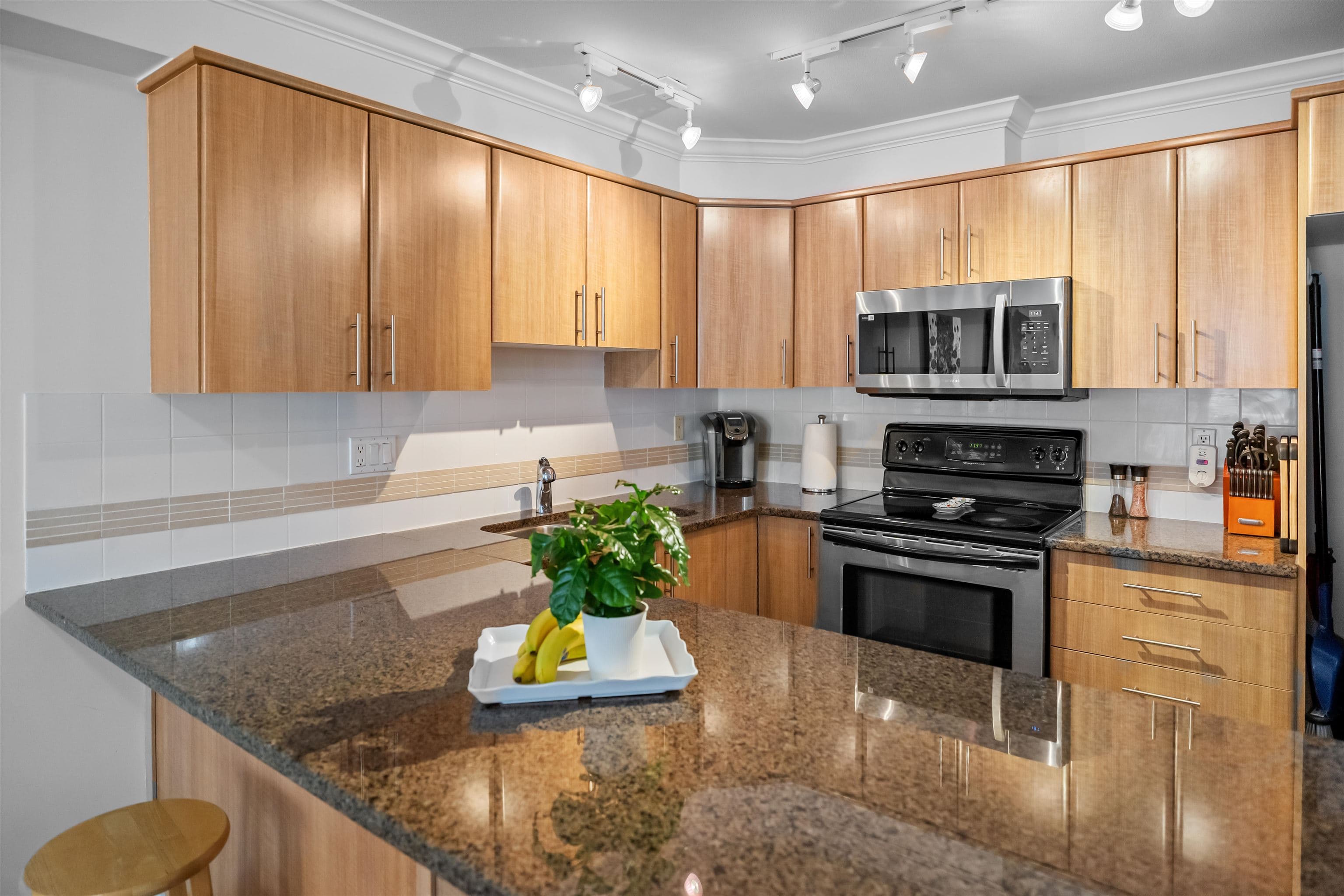 307 - 19340 65 Avenue, Surrey, V4N 0A3 — photo 2