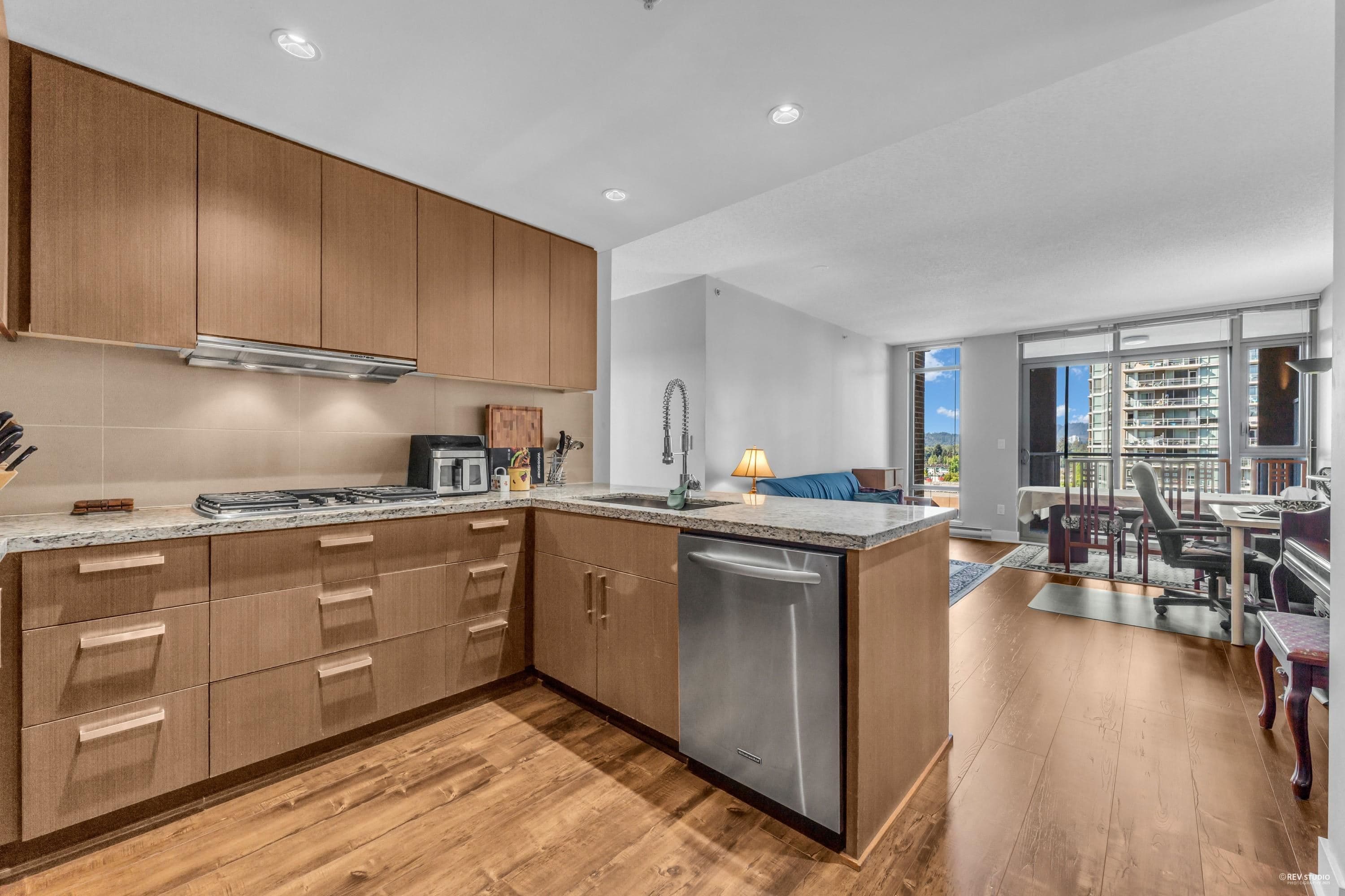 902 - 1155 The High Street, Coquitlam, V3B 7W4 — photo 4