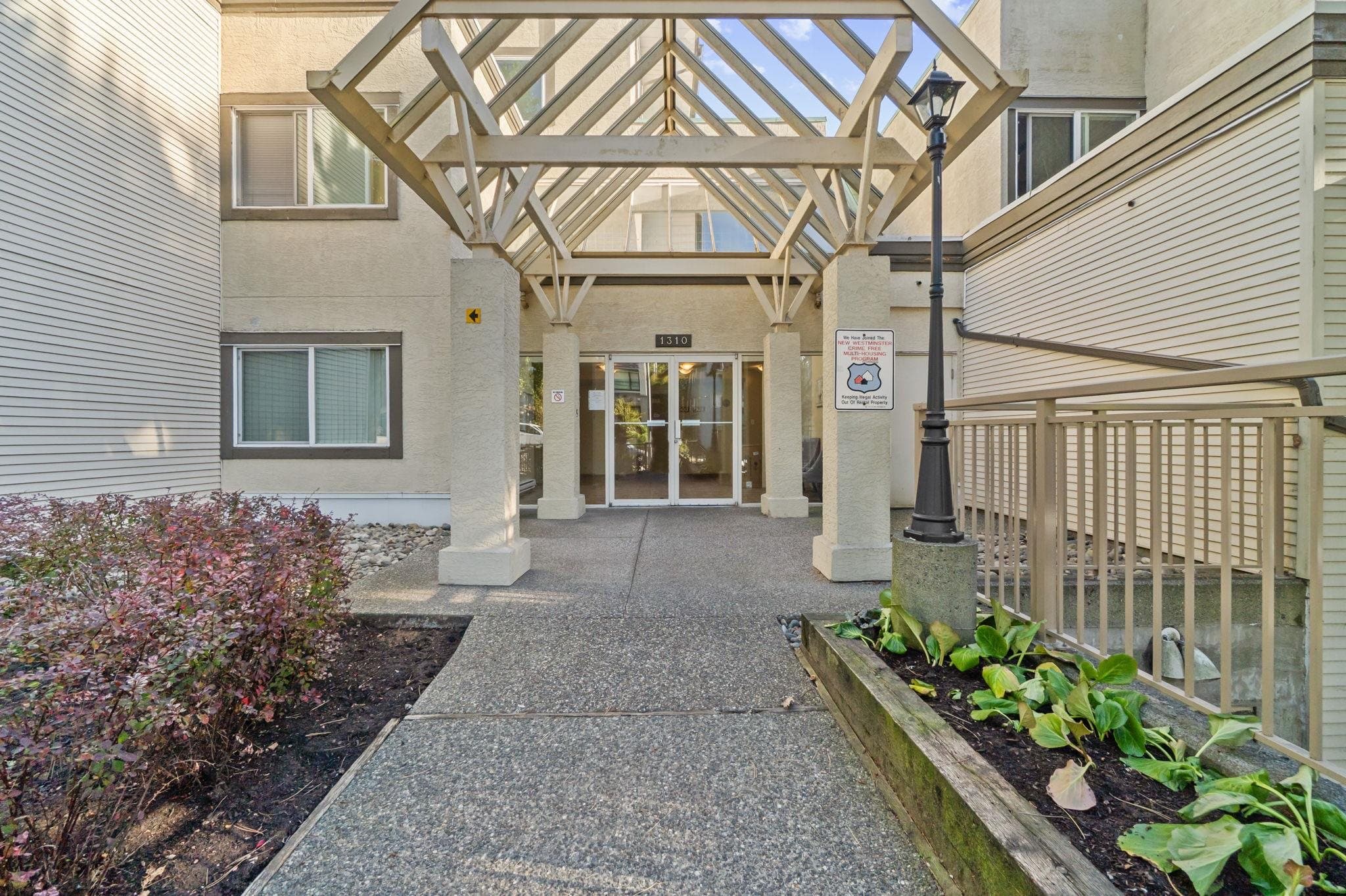 404 - 1310 Cariboo Street, New Westminster, V3M 1X2 — photo 2