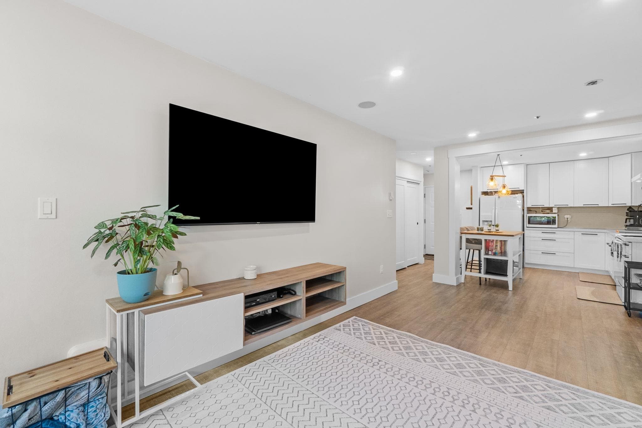 404 - 1310 Cariboo Street, New Westminster, V3M 1X2 — photo 5