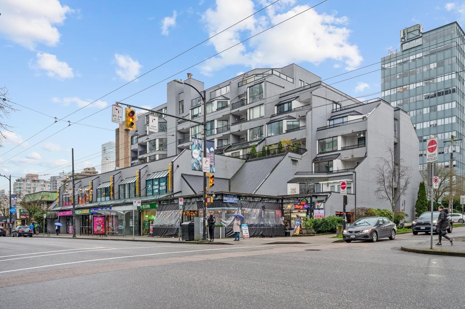 602 - 1270 Robson Street, Vancouver