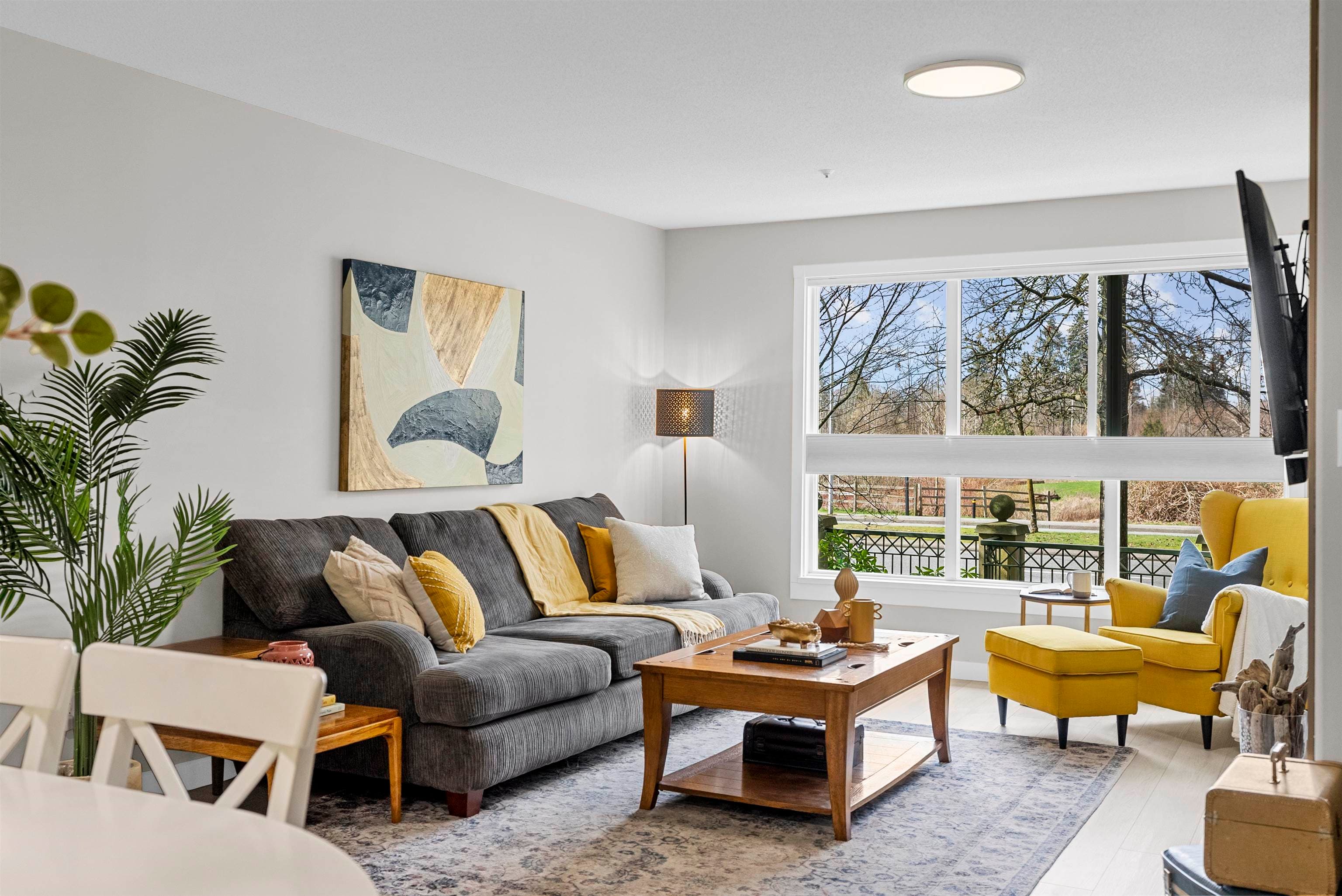 210 - 13860 70 Avenue, Surrey, V3W 0S1 — photo 4