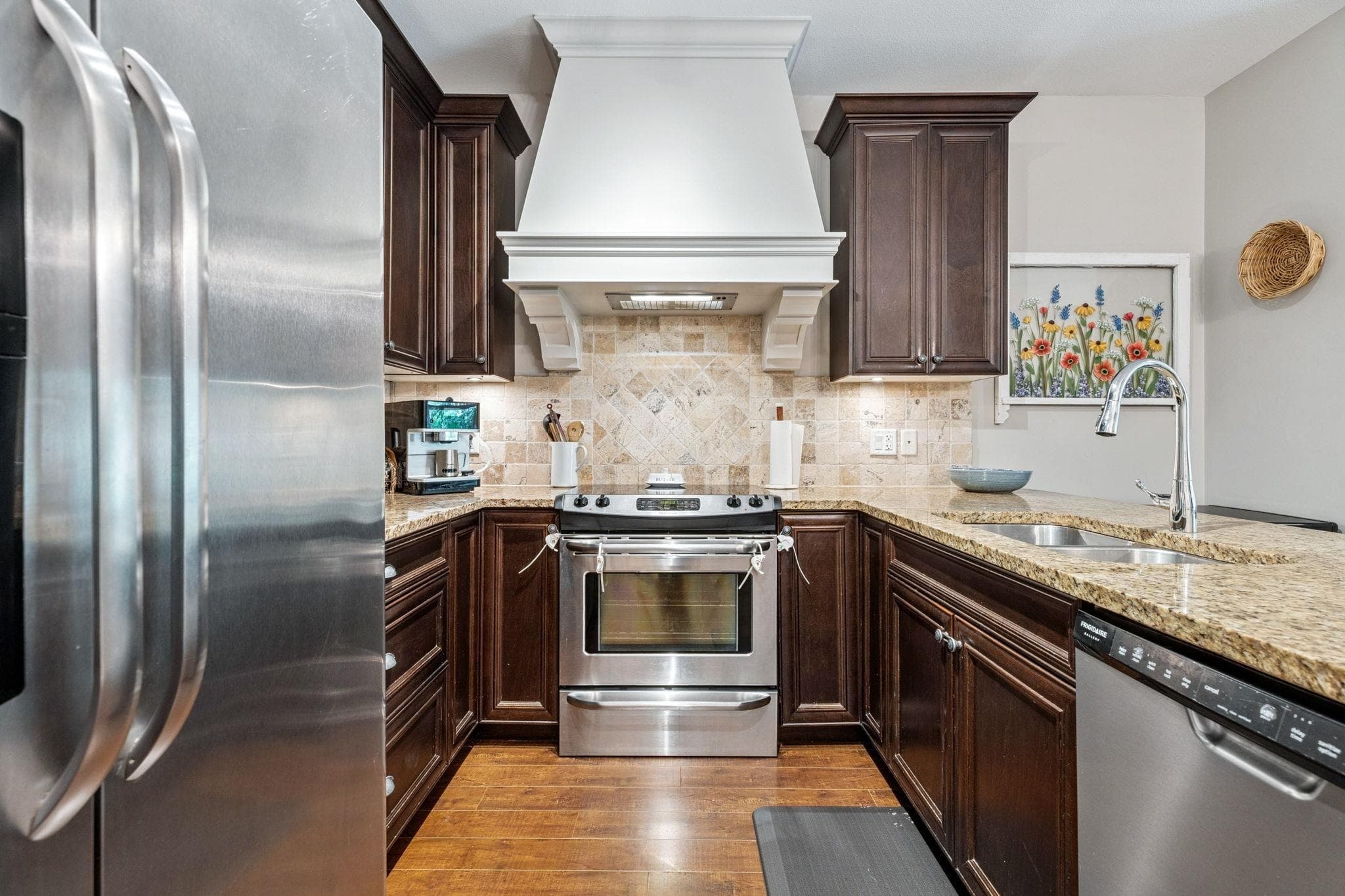 202 - 19530 65 Avenue, Surrey, V4N 6M1 — photo 4