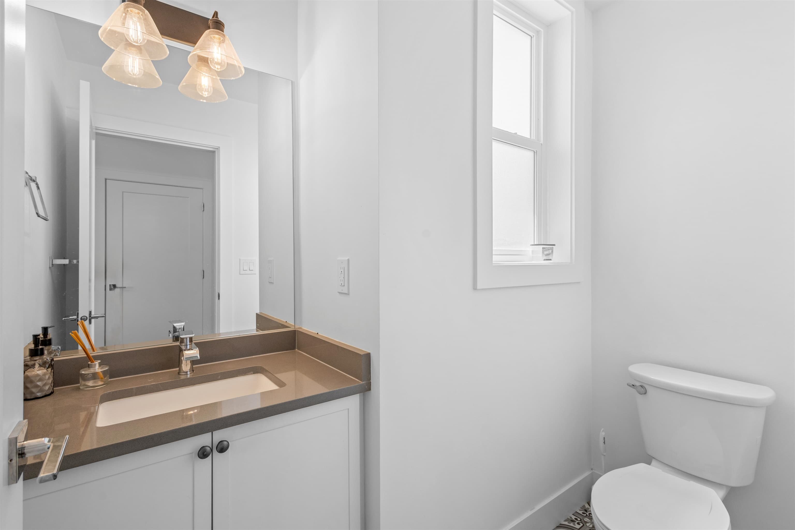 1 - 14355 62 Avenue, Surrey, V3X 0K6 — photo 4