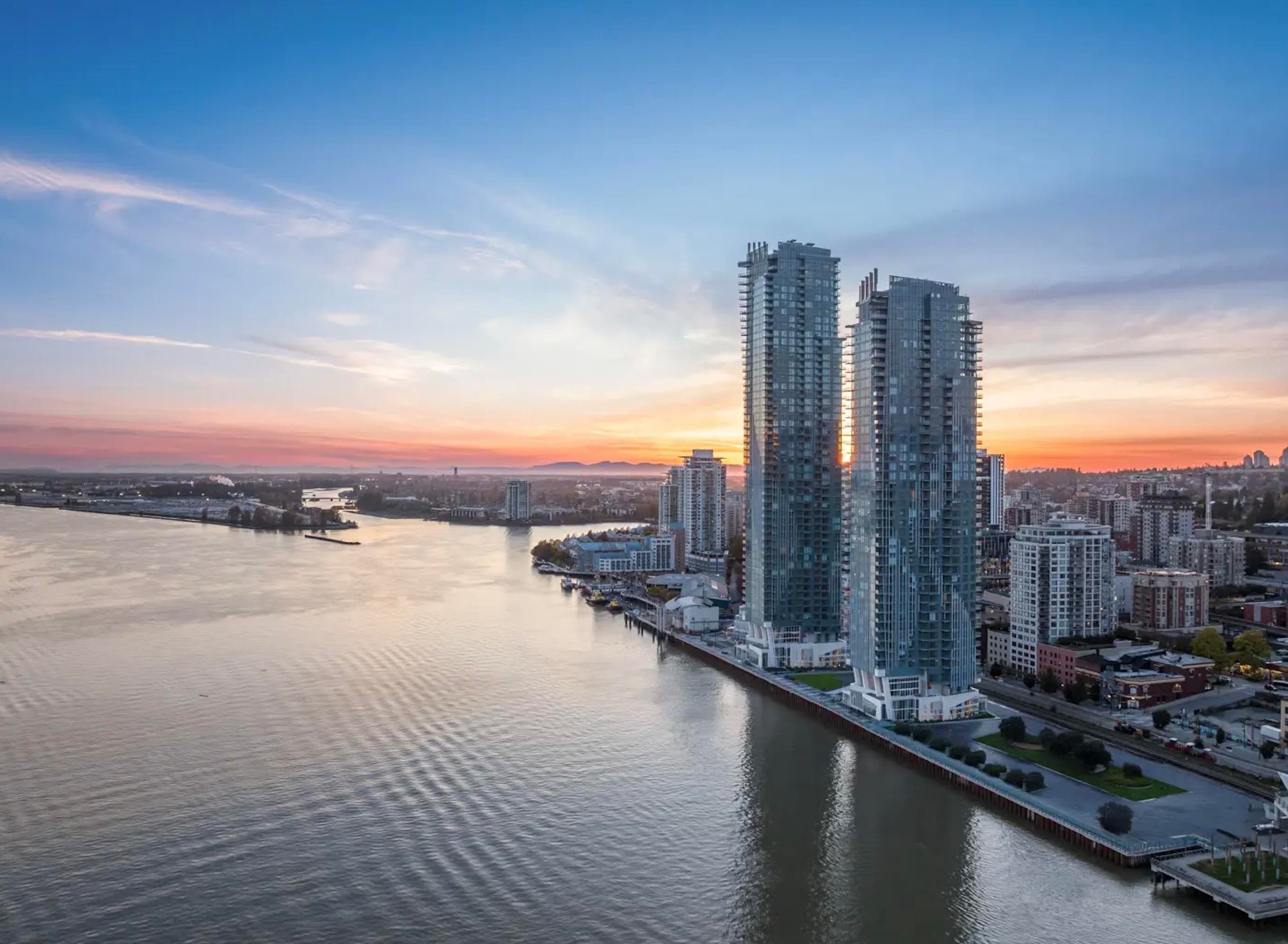 1407 - 680 Quayside Drive, New Westminster