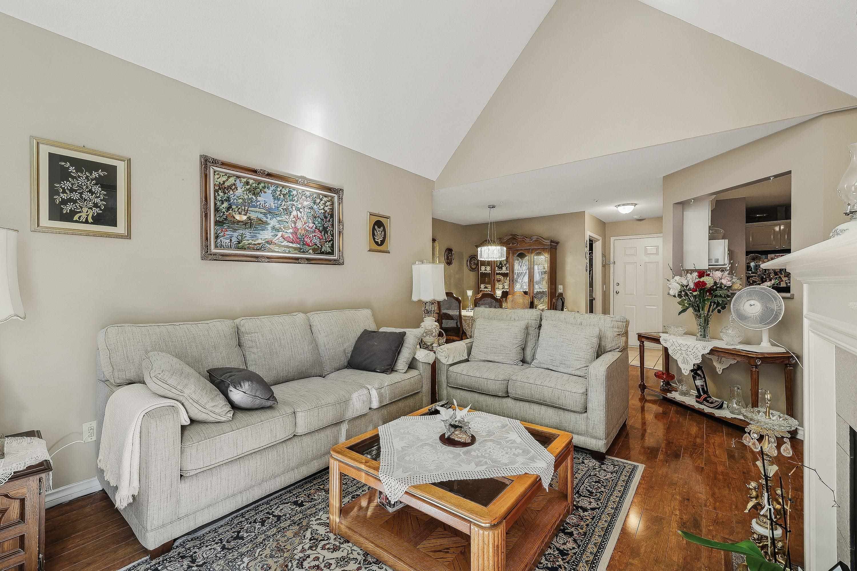408 - 7435 121a Street, Surrey, V3W 0W8 — photo 2