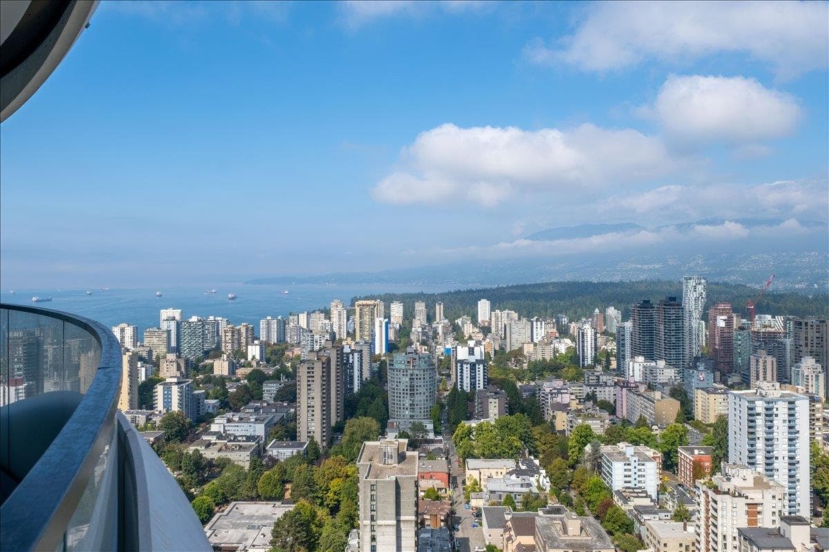 3907 - 1033 Nelson Street, Vancouver, V6E 0E5 — photo 1