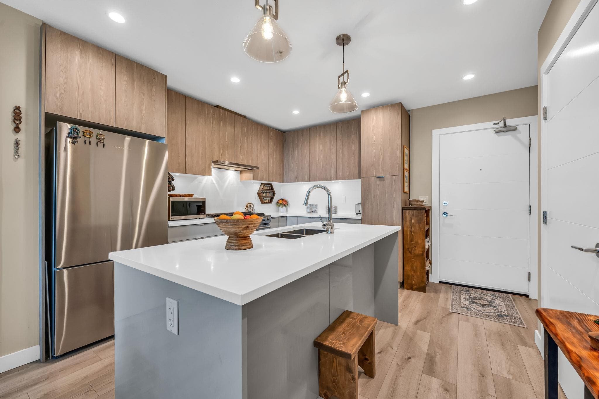 404 - 128 E 8th Street, North Vancouver, V7L 0H2 — photo 5