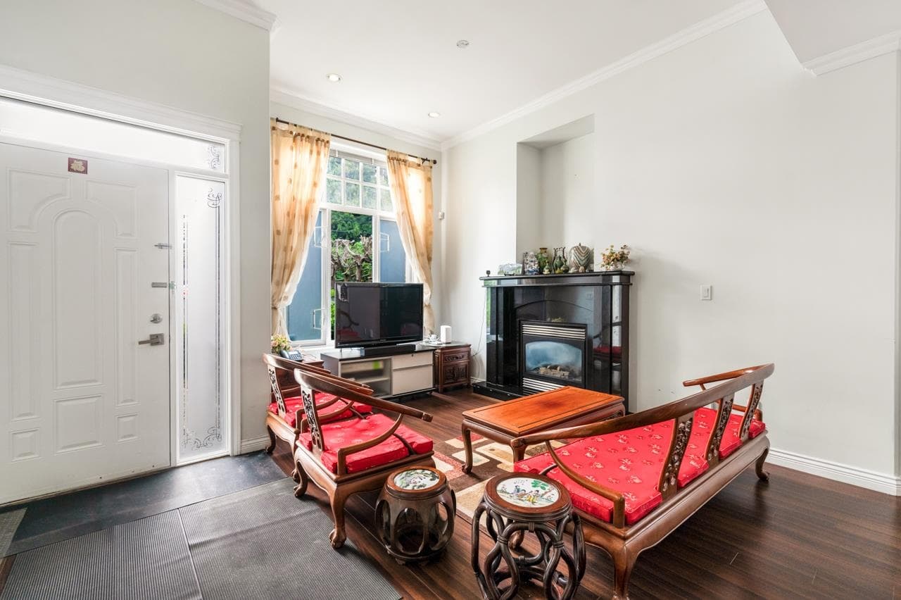 5239 Inman Avenue, Burnaby, V5H 2L5 — photo 3