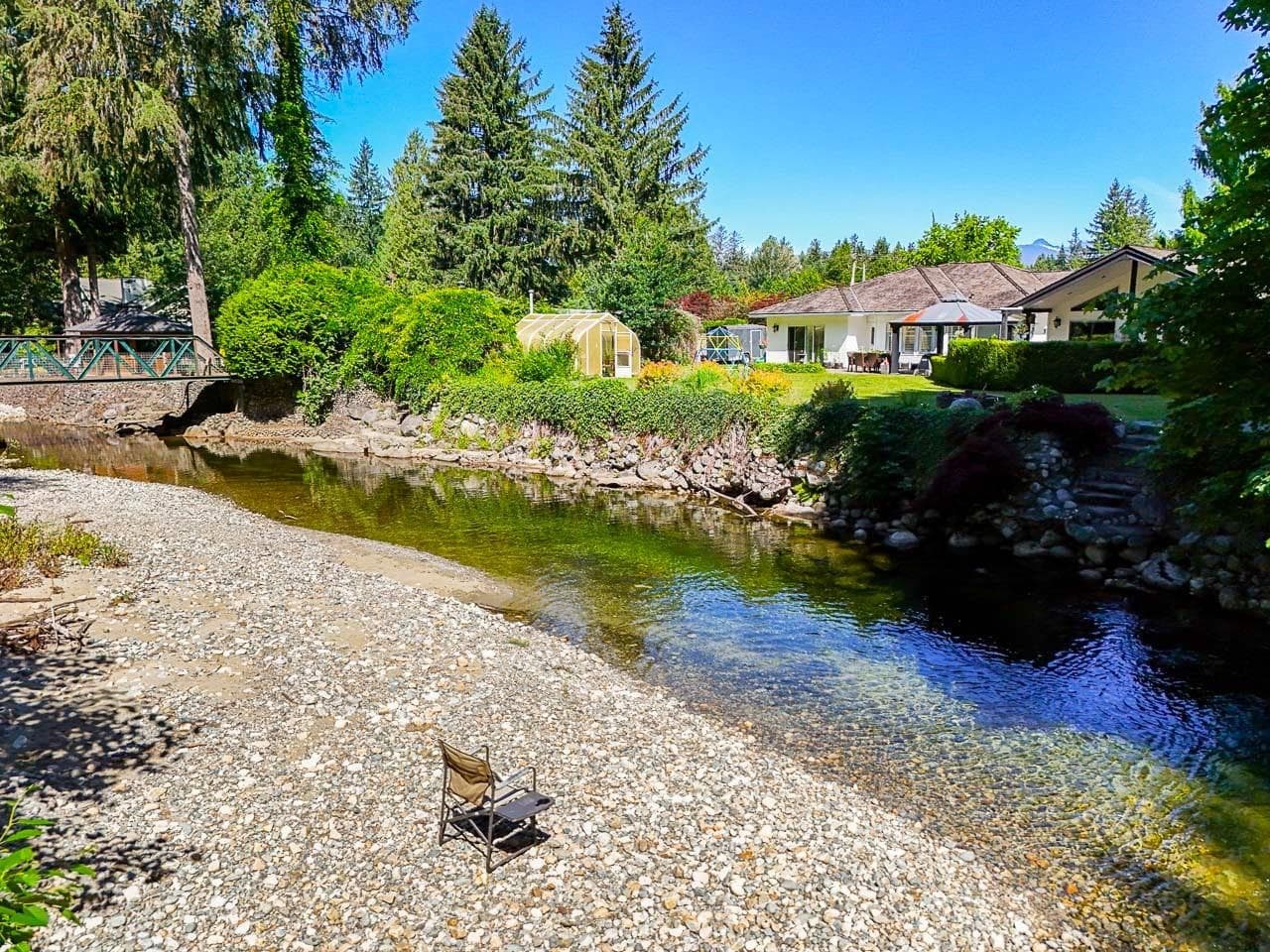 22696 132 Avenue, Maple Ridge, V4R 2R2 — photo 3