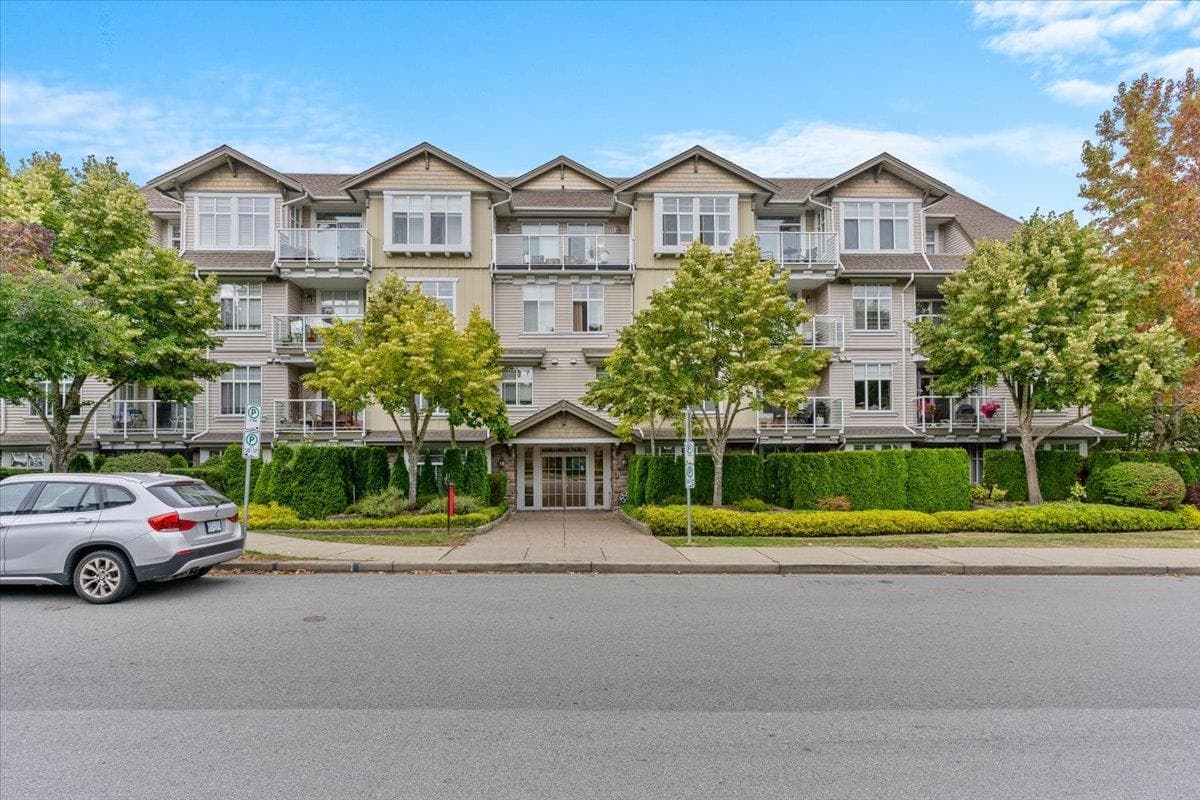 302 - 15323 17a Avenue, Surrey, V4A 1V4 — photo 2