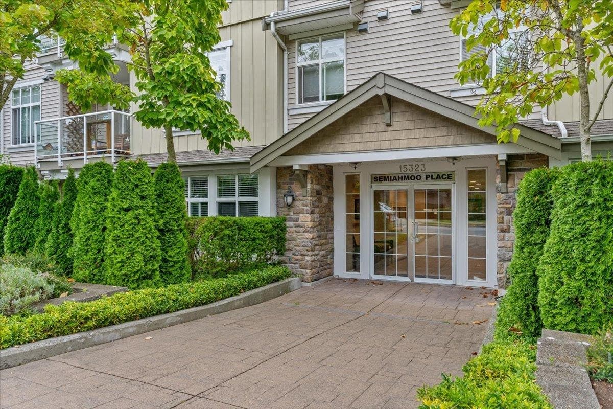 302 - 15323 17a Avenue, Surrey, V4A 1V4 — photo 3
