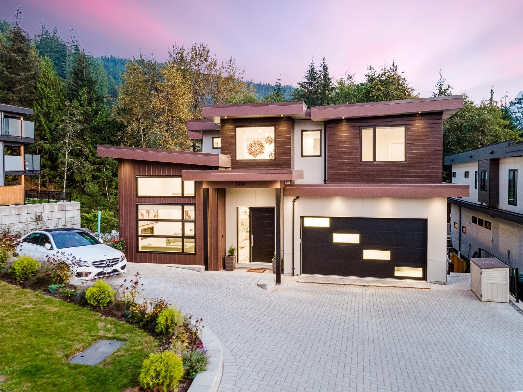 3404 Mamquam Road, Squamish